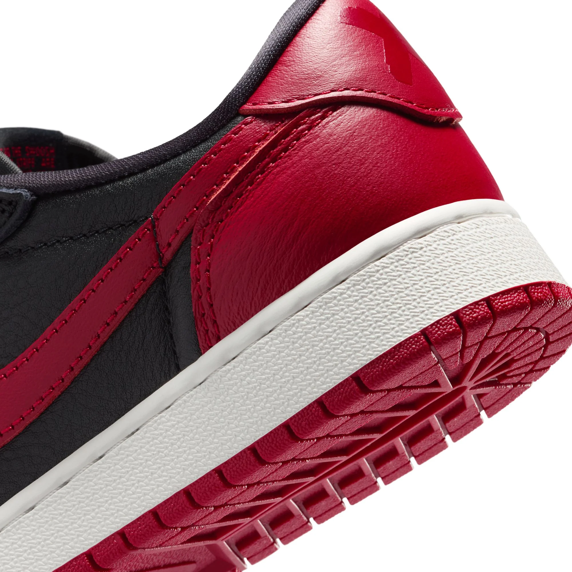 Air Jordan 1 Retro Low OG IW6277-001 - Image 12
