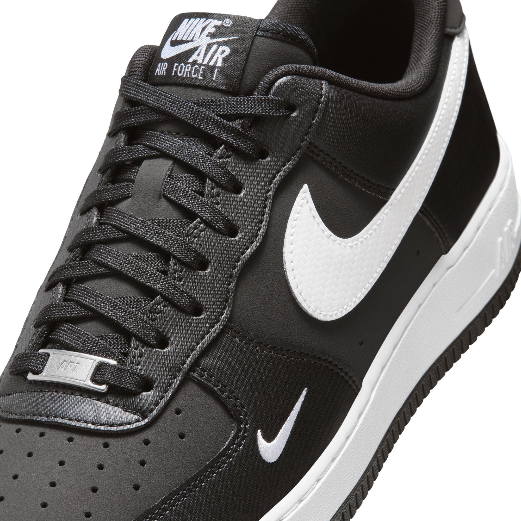 M Air Force 1 '07 IR5599-001 - Image 10