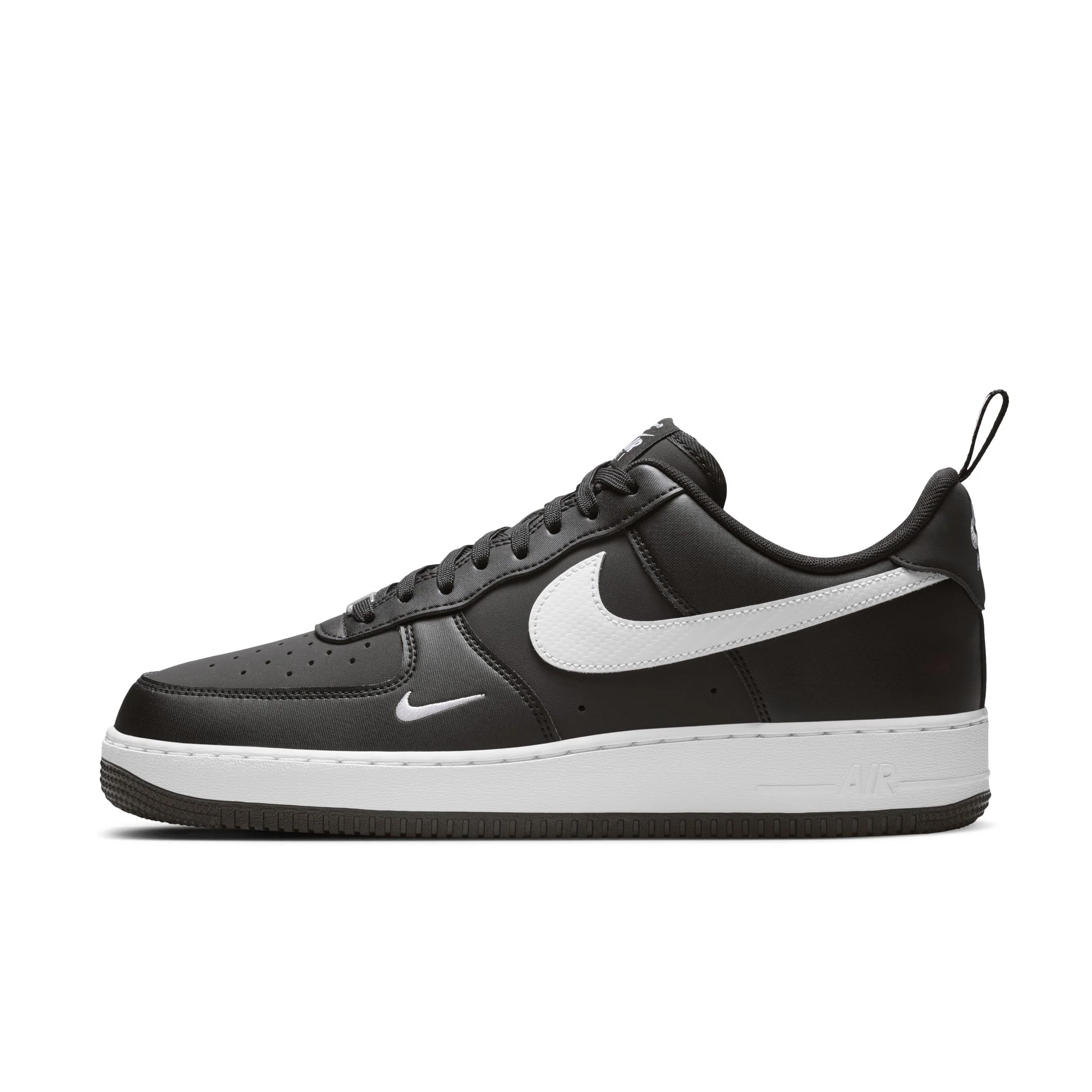 M Air Force 1 '07 IR5599-001 - Image 2