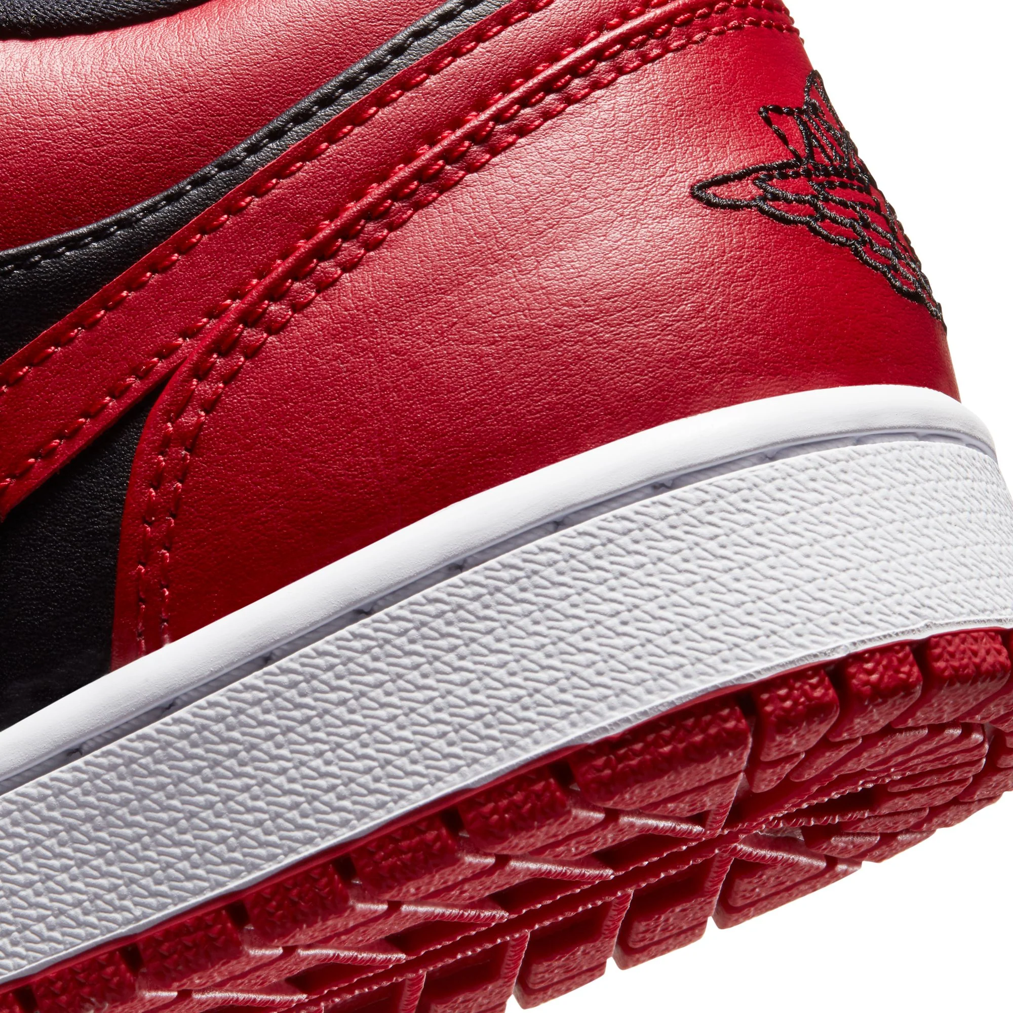 M Air Jordan 1 Low 553558-606 - Image 10