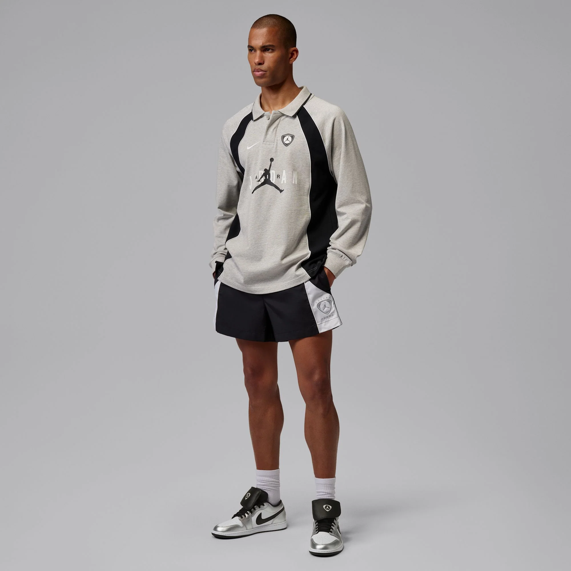 M Air Jordan 1 Low SE IR2278-100 - Image 12