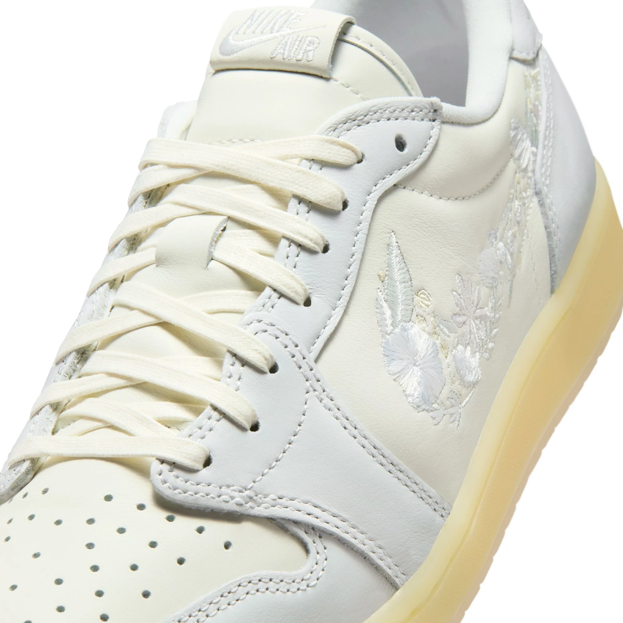 M AIR JORDAN 1 RETRO LOW OG IF4391-100 - Image 9