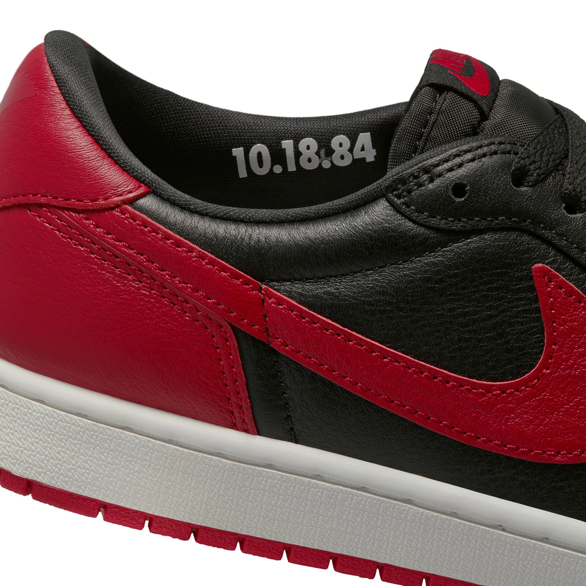 M AIR JORDAN 1 RETRO LOW OG IW6276-001 - Image 13