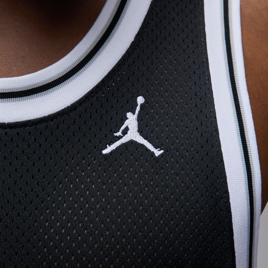 M Jordan Essentials HF9375-010 - Image 4