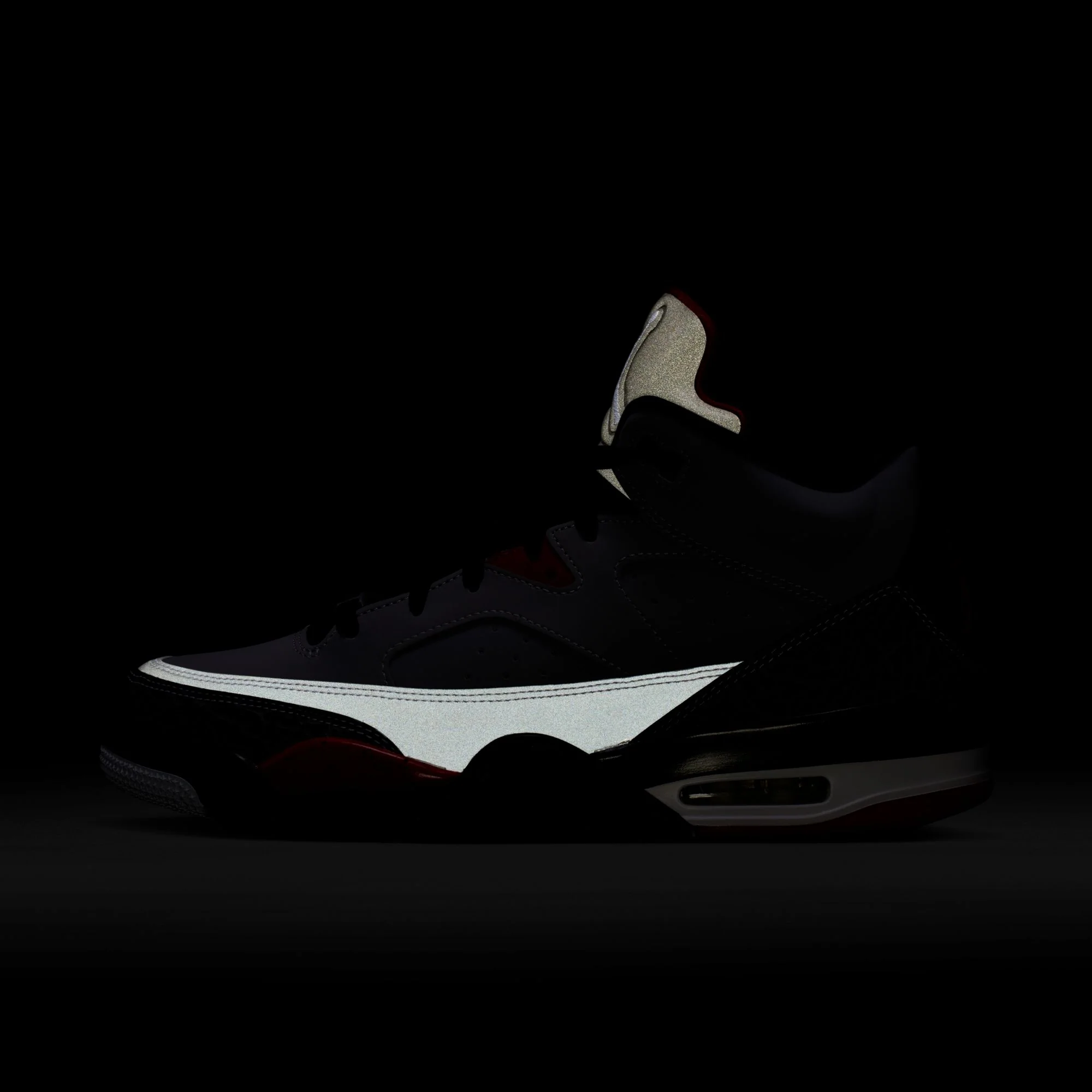 M Jordan Son of Mars Low 580603-004 - Image 9