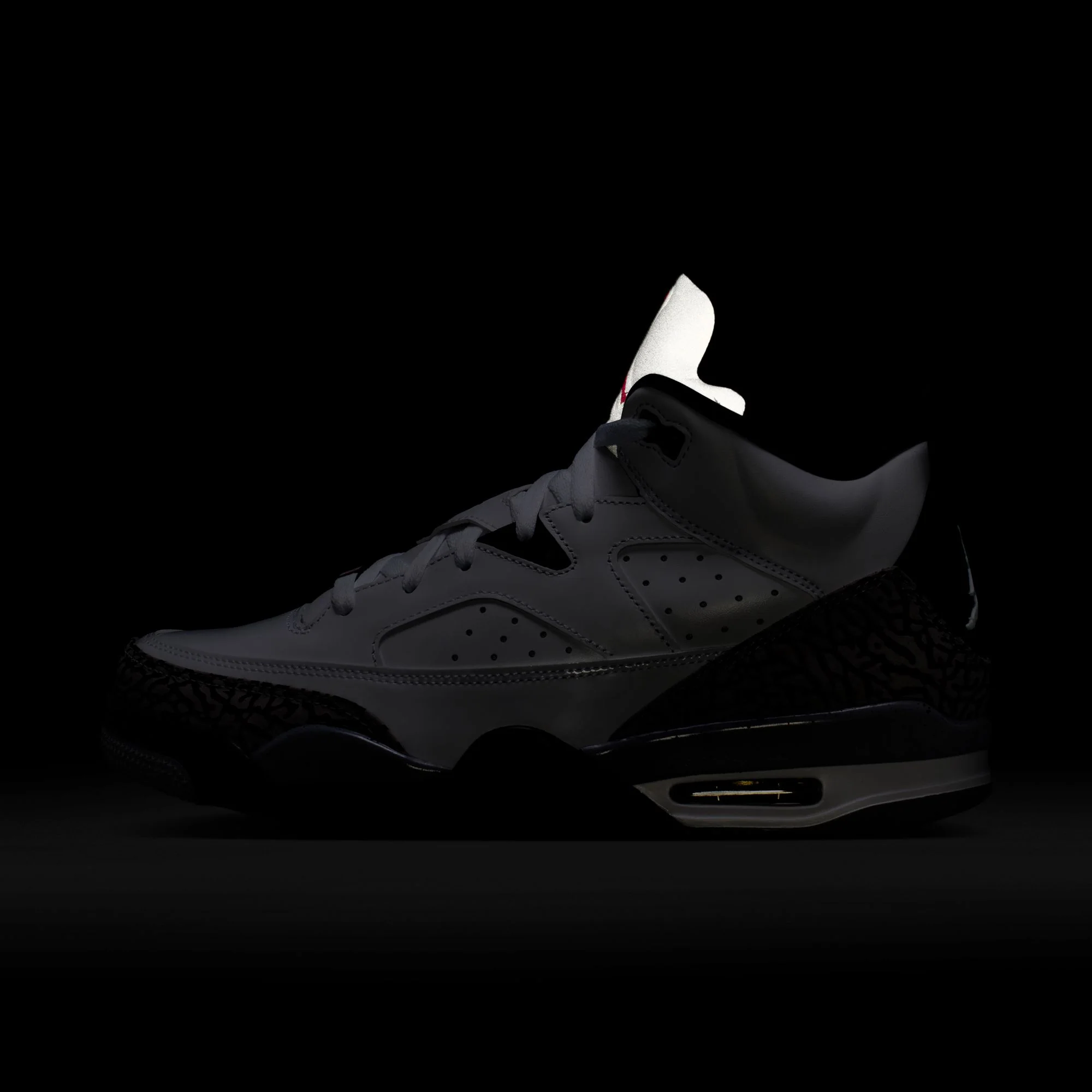 M Jordan Son of Mars Low 580603-101 - Image 8