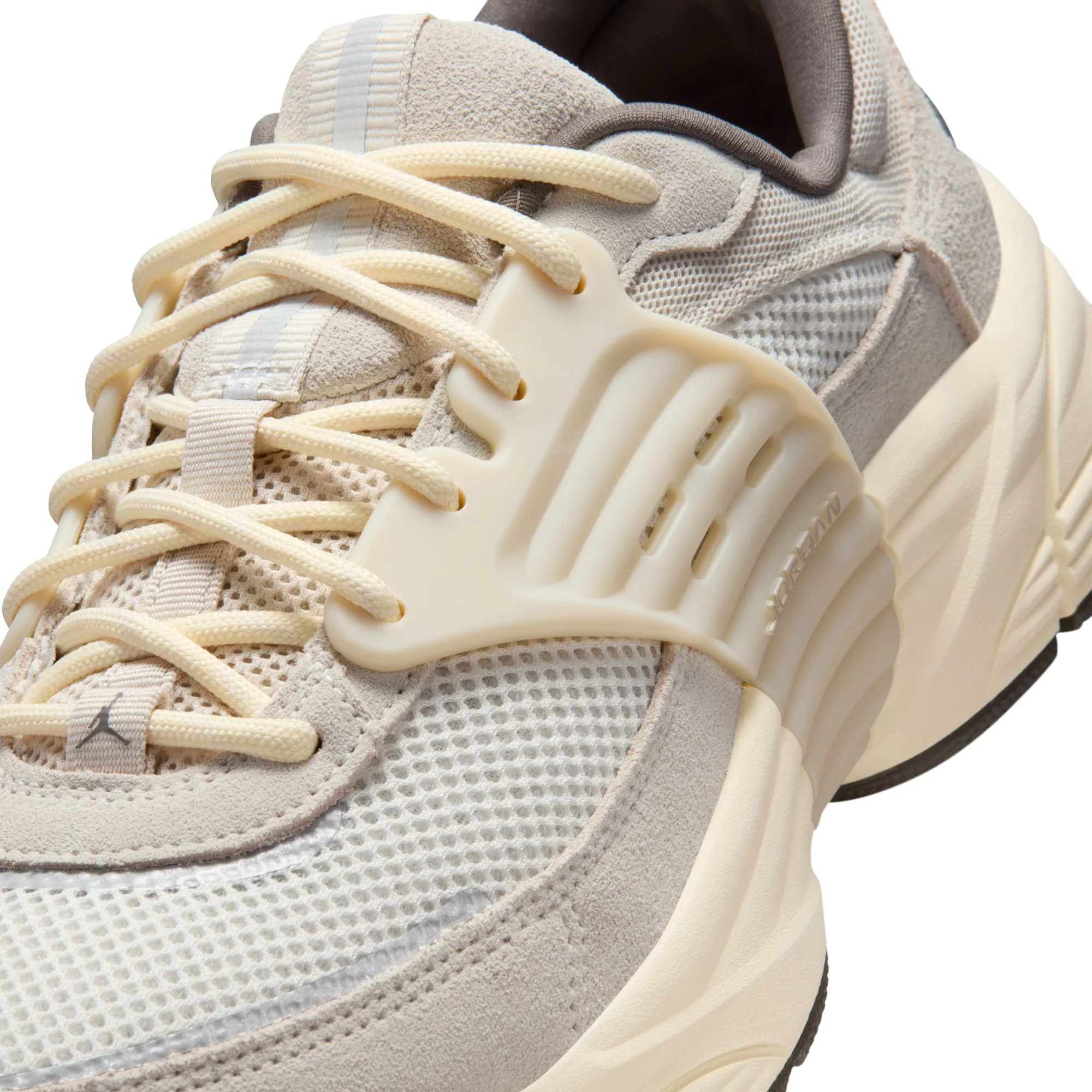 M Jordan Trunner IB3722-101 - Image 13
