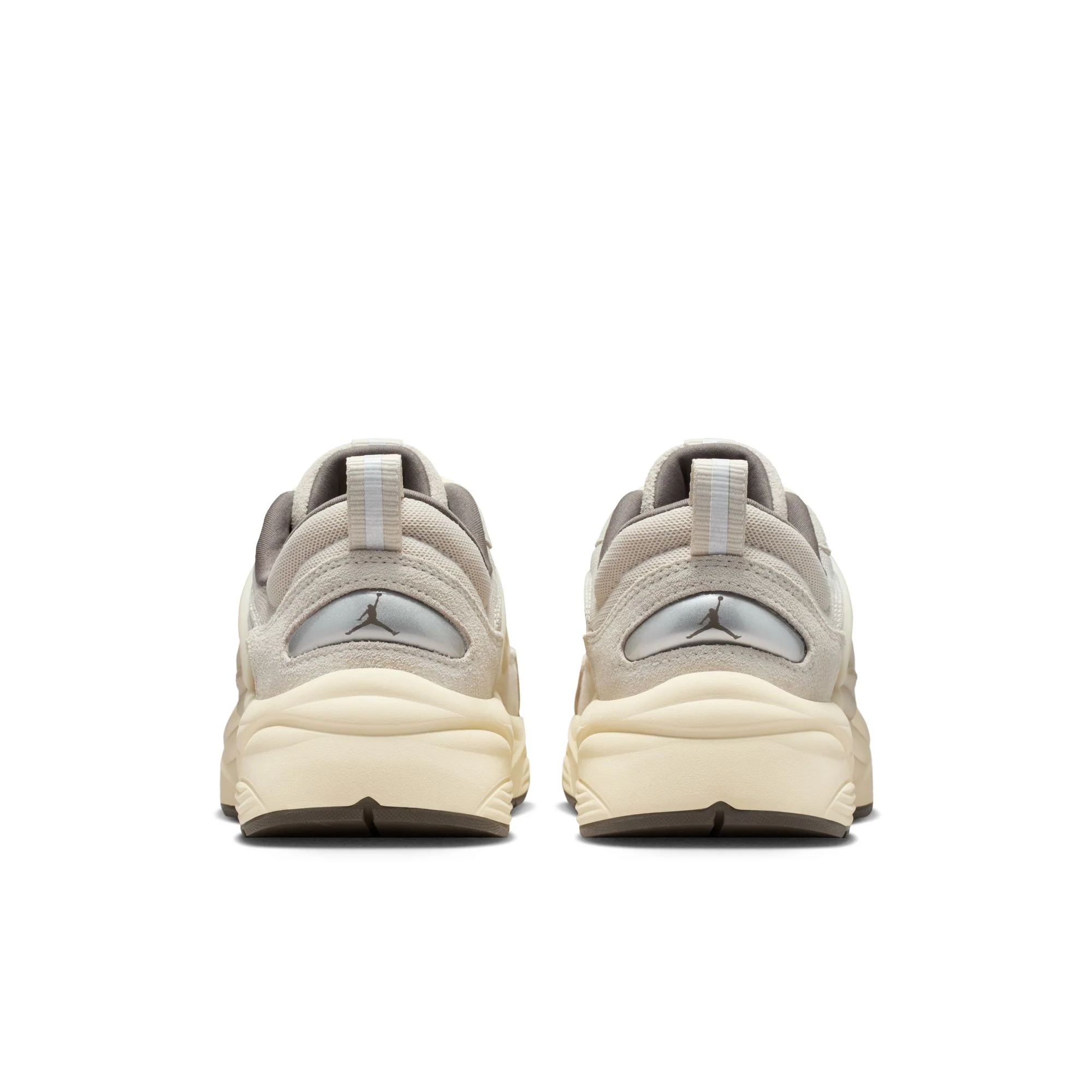 M Jordan Trunner IB3722-101 - Image 3