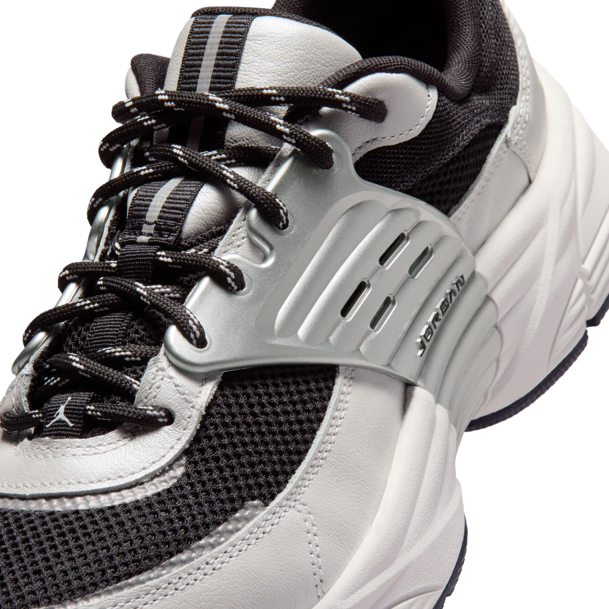 M Jordan Trunner O/S IB3722-010 - Image 10