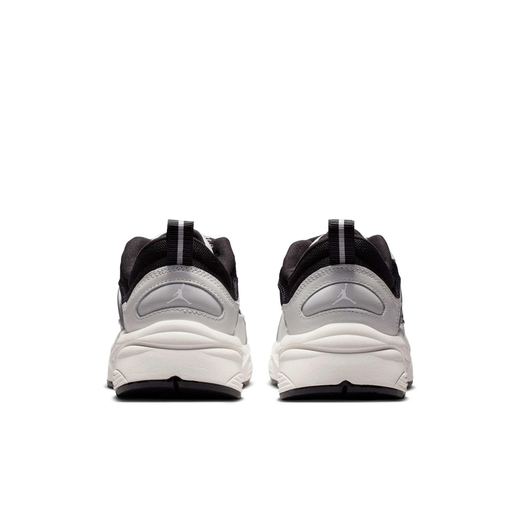 M Jordan Trunner O/S IB3722-010 - Image 3