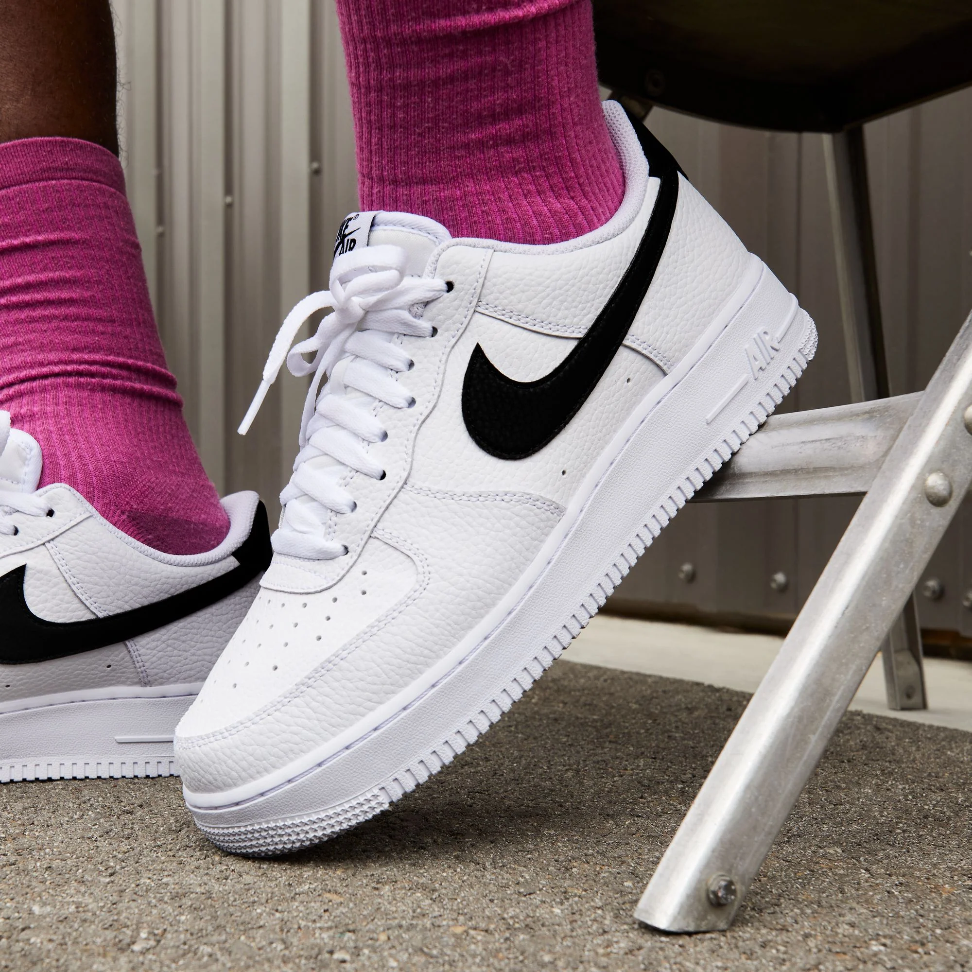 M Nike Air Force 1 '07 CT2302-100 - Image 11