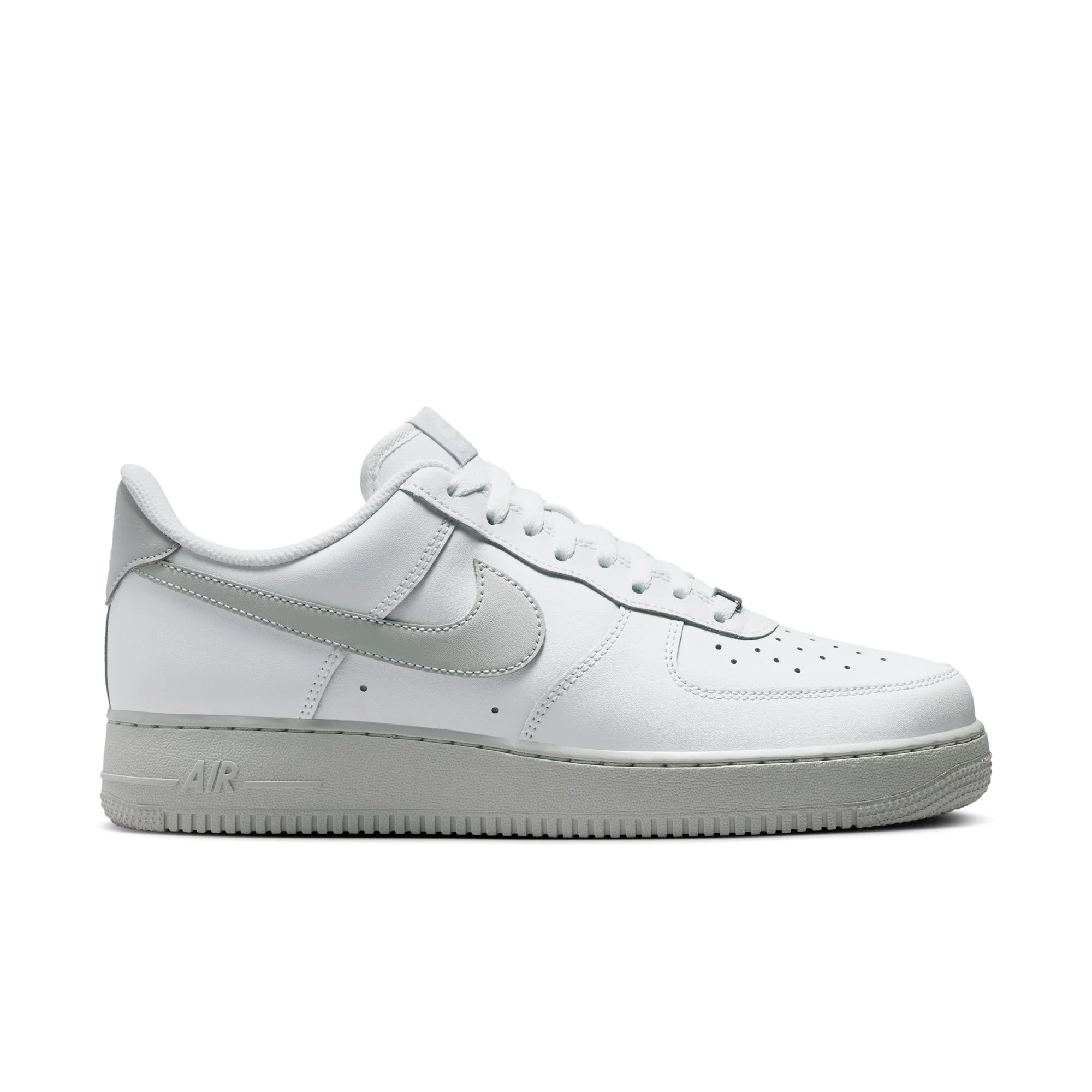 M Nike Air Force 1 '07 FJ4146-128 - Image 6