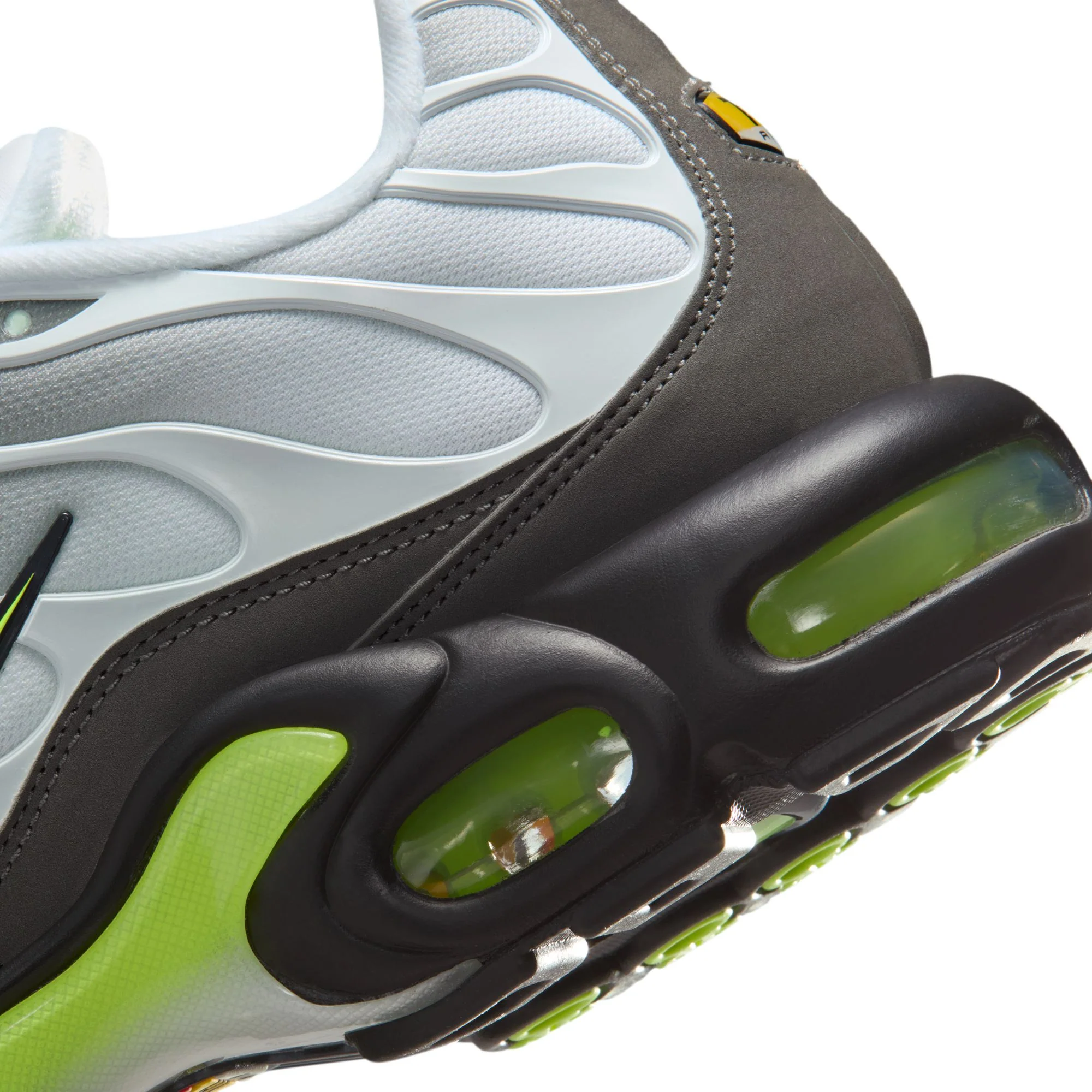 M Nike Air Max Plus IQ0288-100 - Image 10