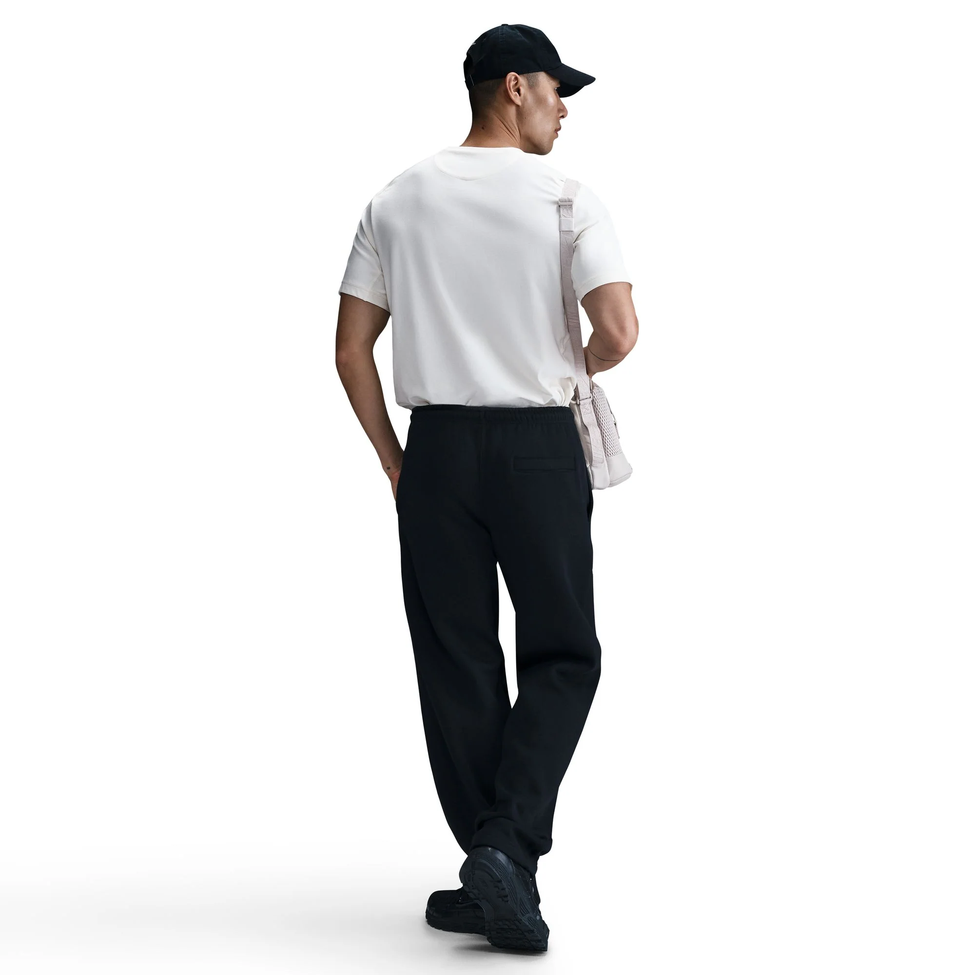 M Nike Club FN3730-010 - Image 2