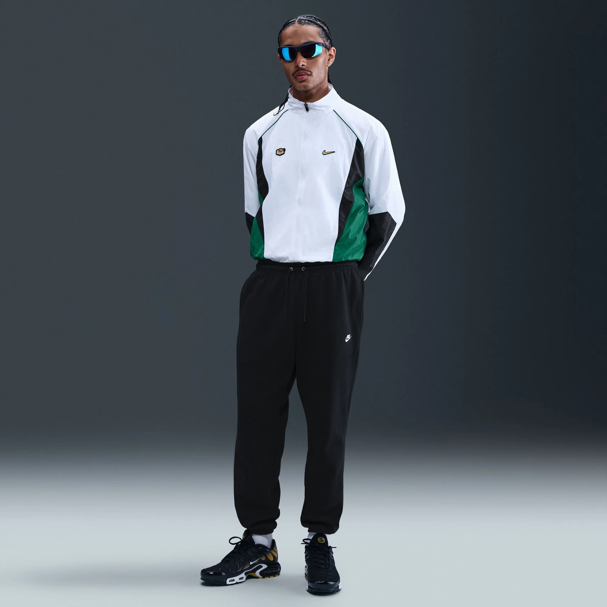 M Nike Club FN3808-010