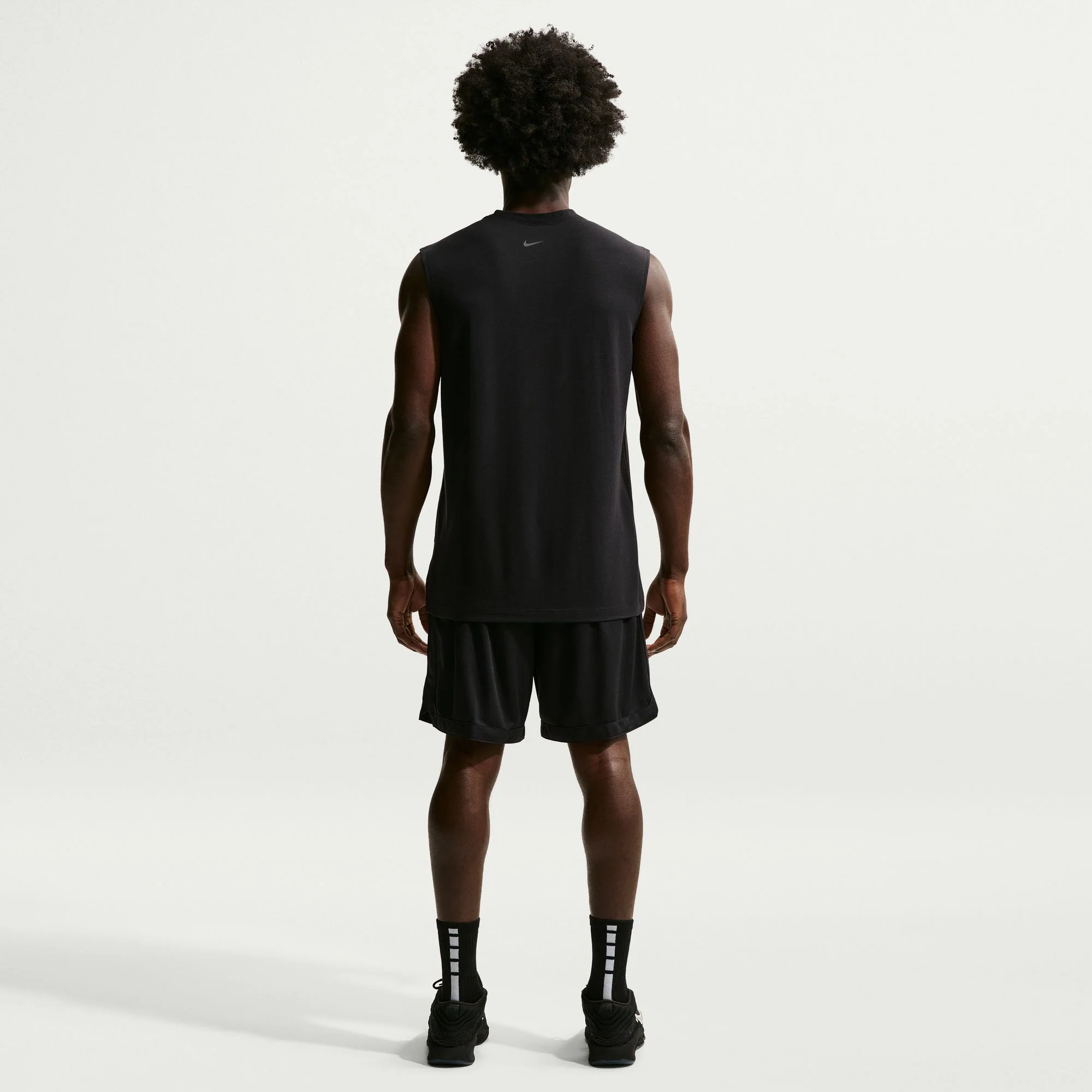 M Nike DNA Academy IQ8608-010 - Image 3