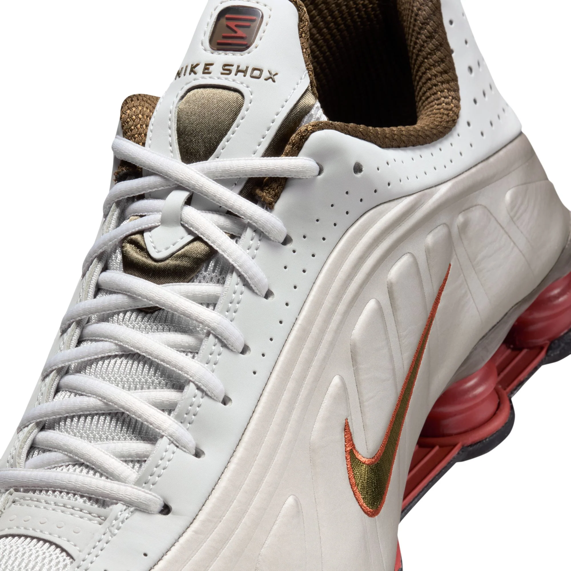 M Nike Shox R4 HQ1988-010 - Image 10