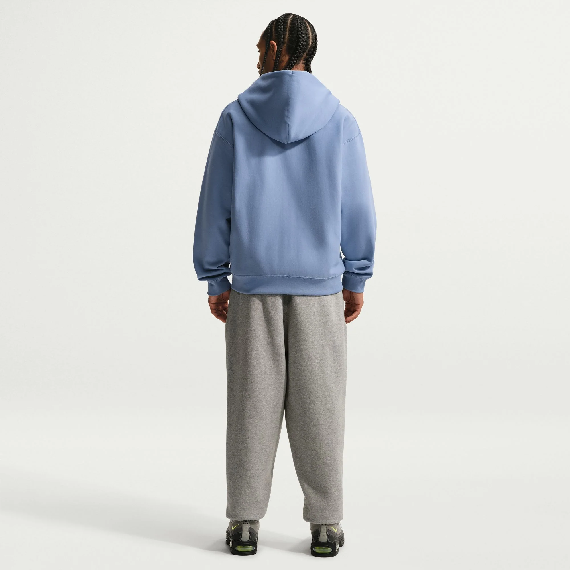 M Nike Solo Swoosh HV1084-486 - Image 2