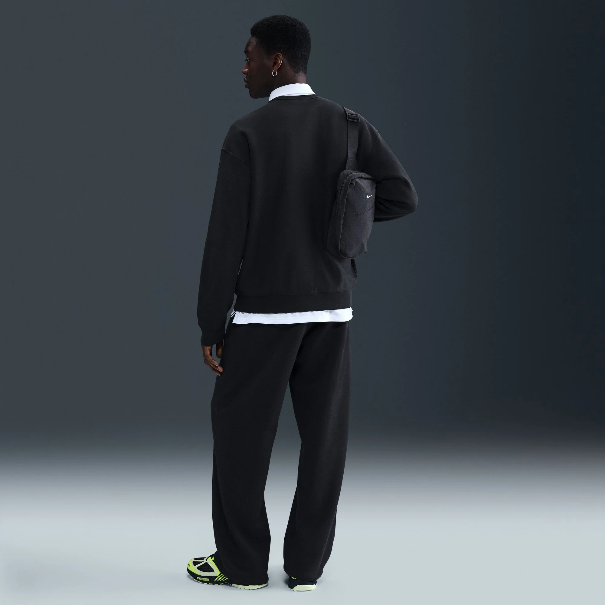 M Nike Solo Swoosh HV1086-010 - Image 3