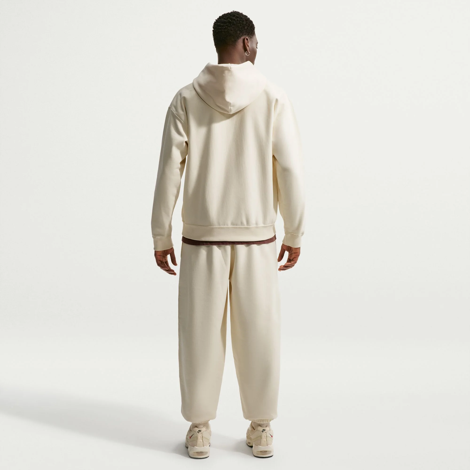 M Nike Solo Swoosh HV1088-113 - Image 2