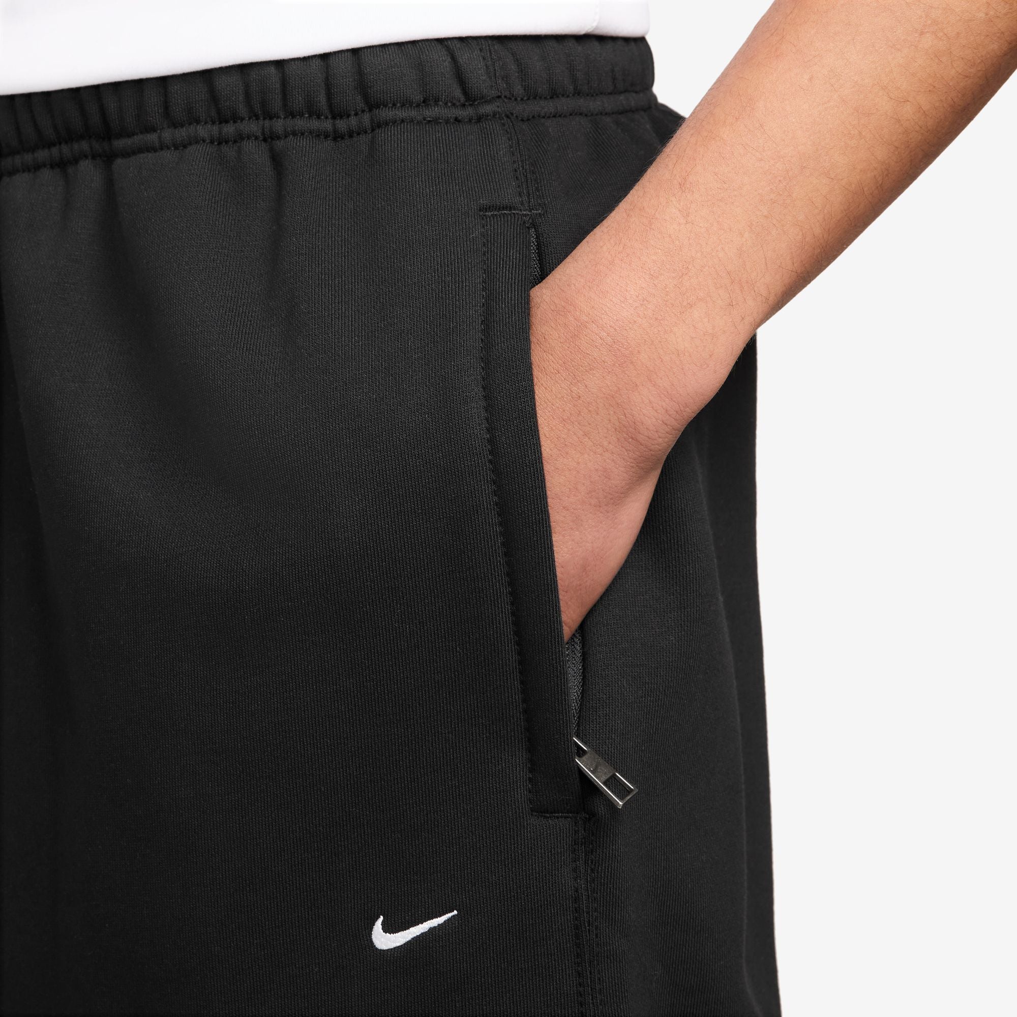 M Nike Solo Swoosh HV1090-010 - Image 5