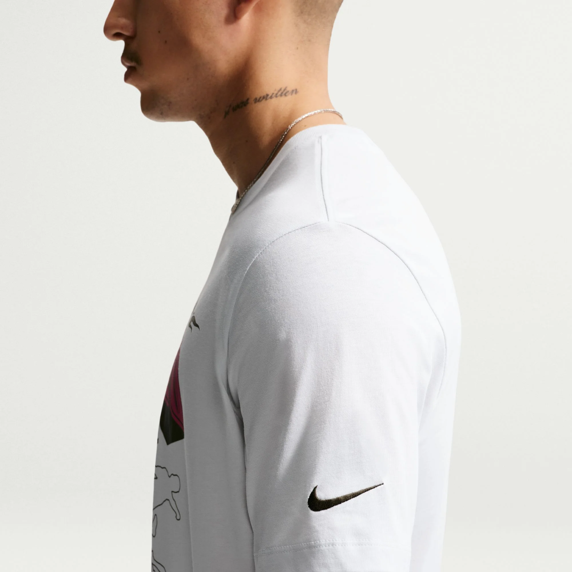 M Nike Sportswear IR6913-101 - Image 4