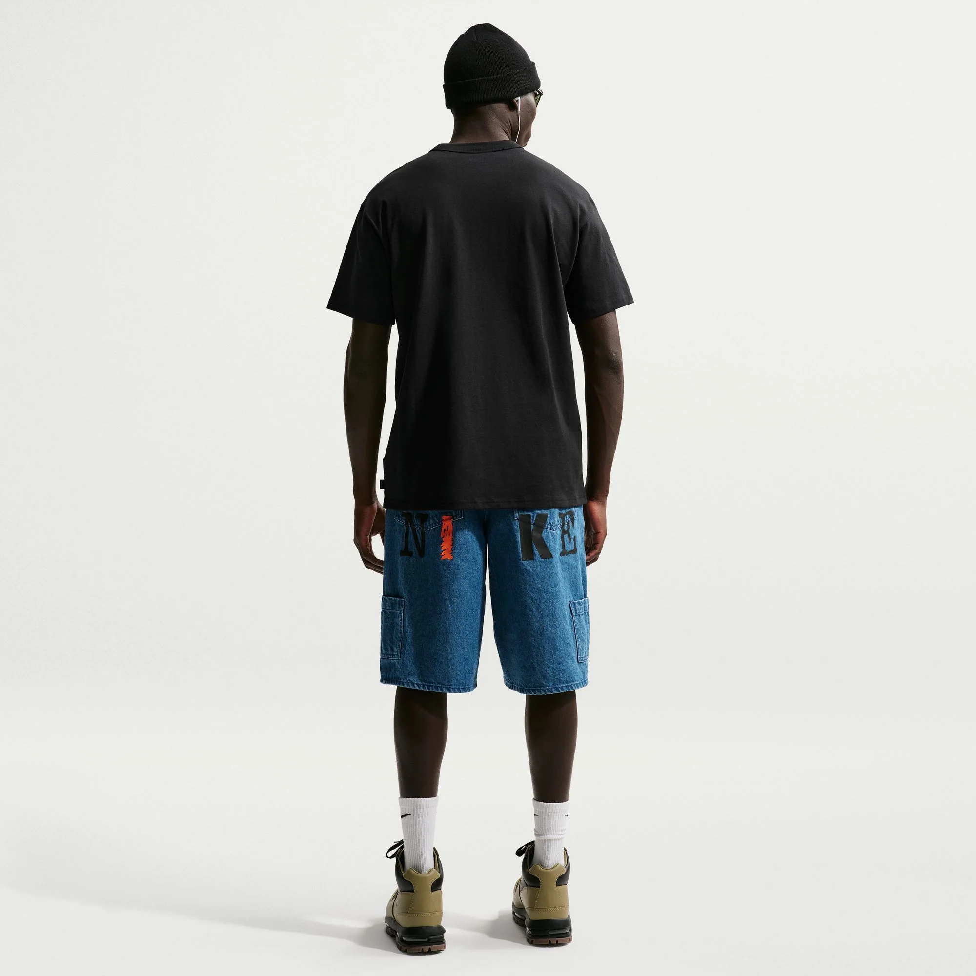 M Nike Sportswear Premium Essentials IH1121-010 - Image 2