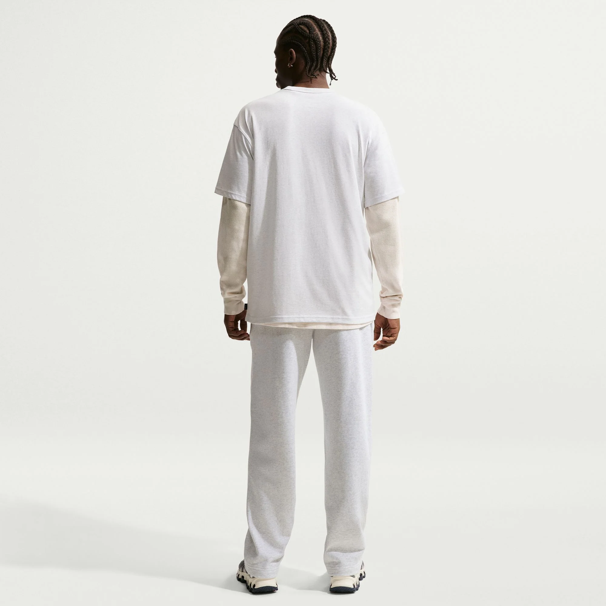 M Nike Sportswear Premium Essentials IH1121-051 - Image 4