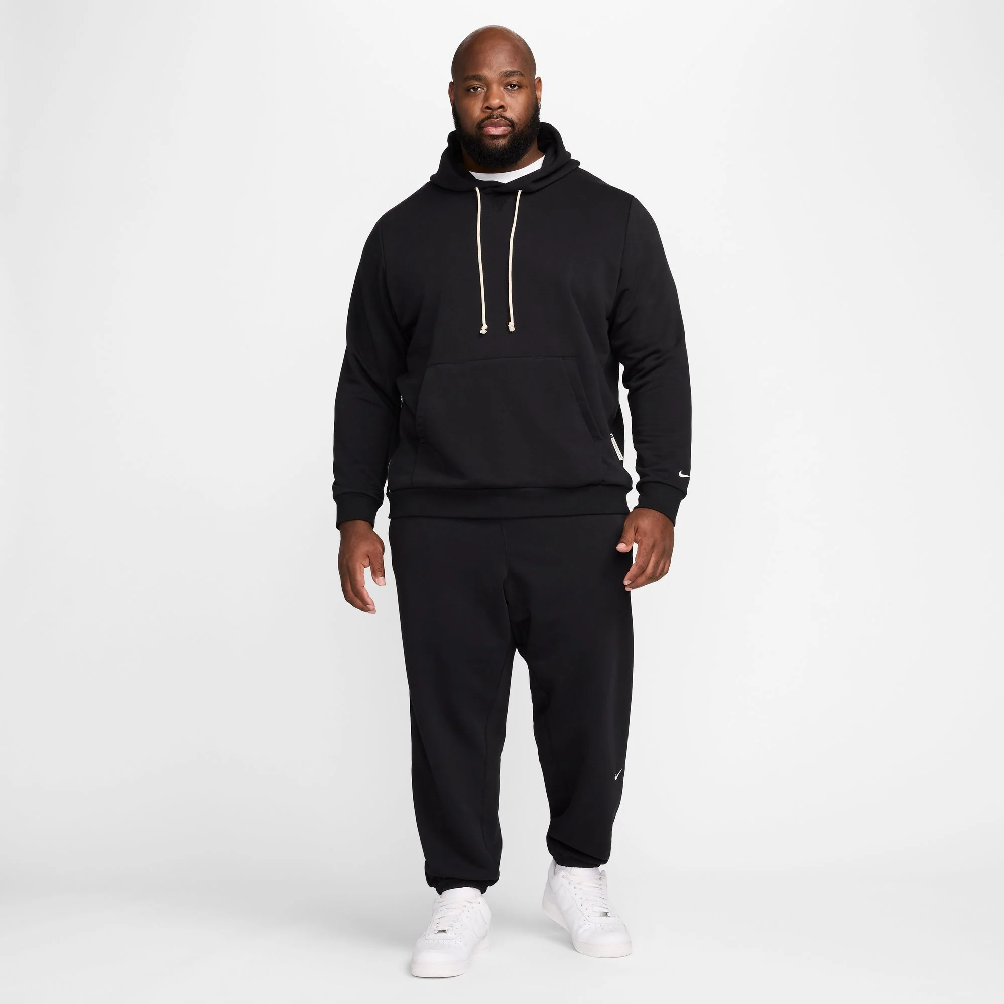 M Nike Standard Issue FZ0218-010 - Image 15