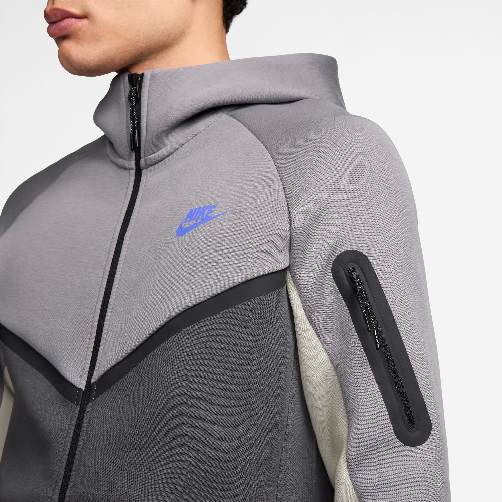 M Nike Tech HV0949-018 - Image 4