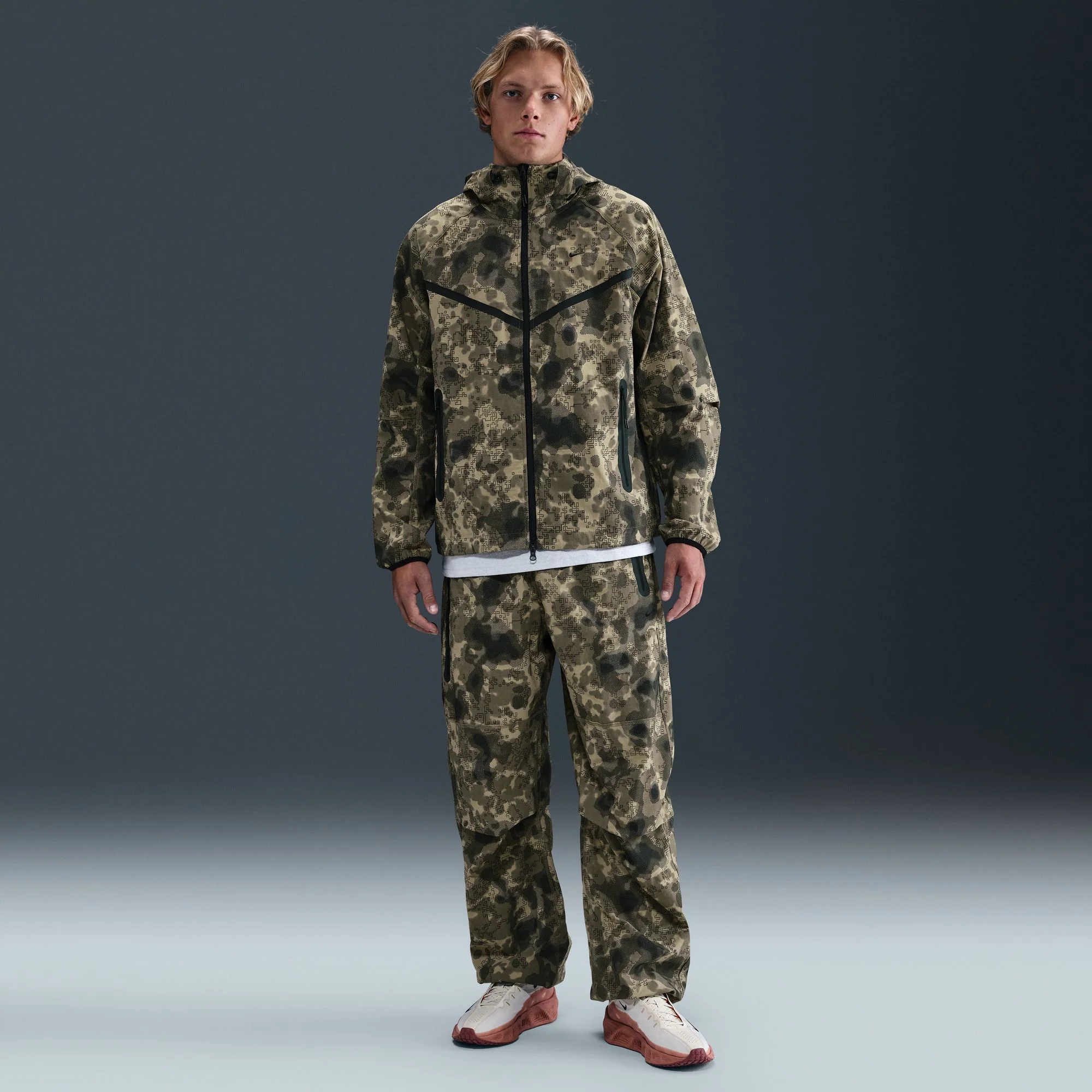 M Nike Tech HV0979-210 - Image 4