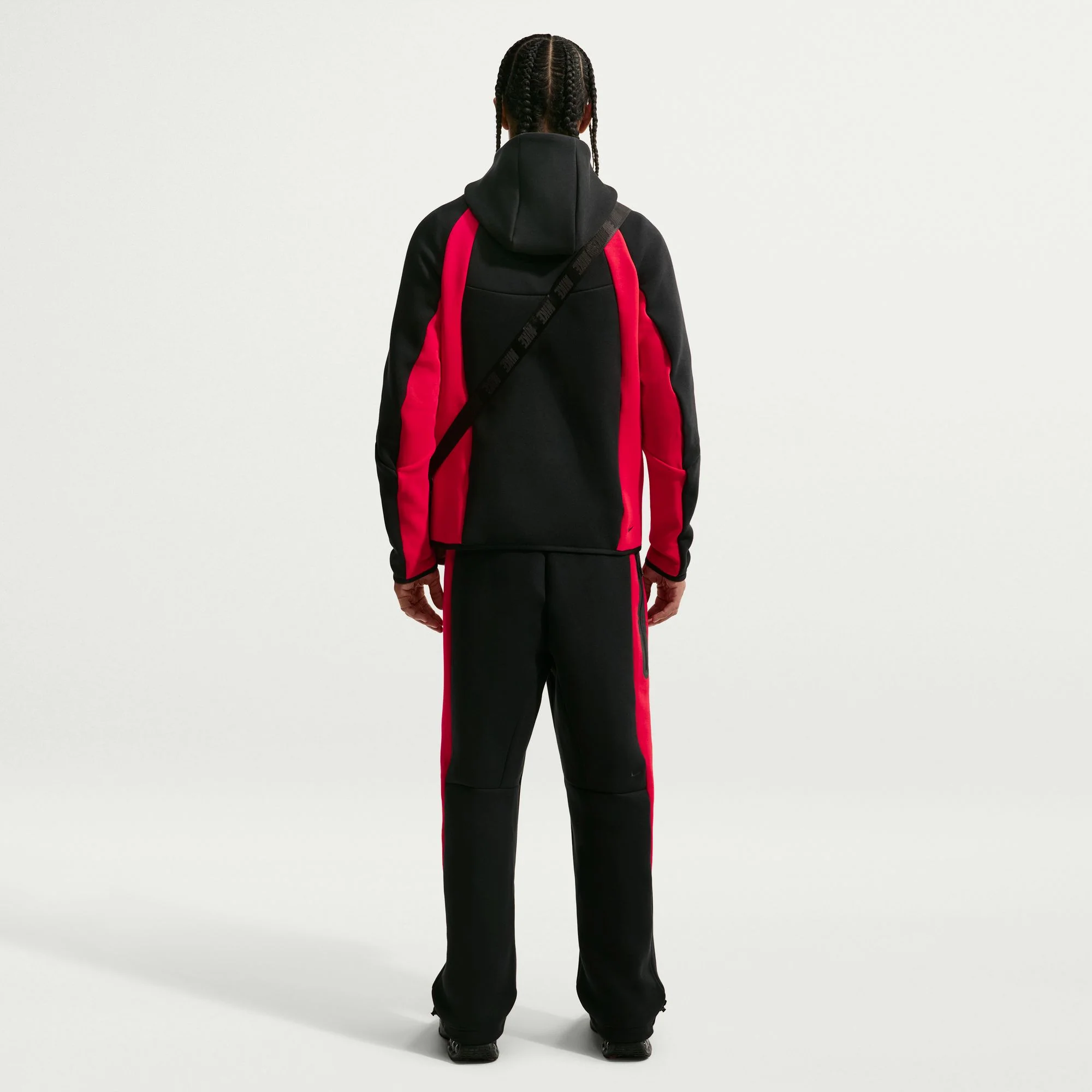 M Nike Tech IF1323-011 - Image 3