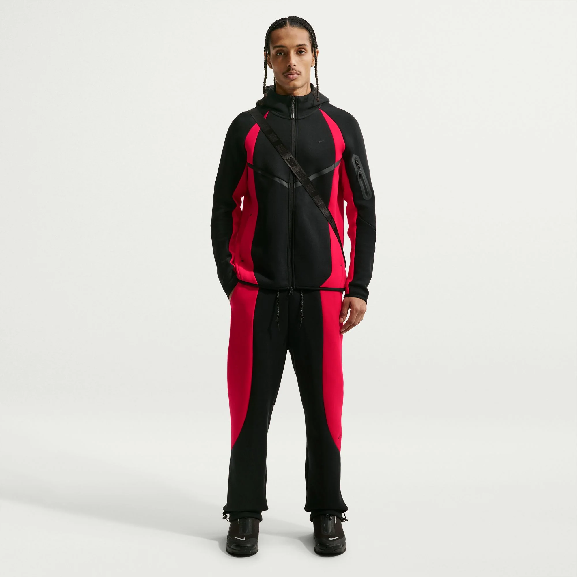 M Nike Tech IF1323-011 - Image 4