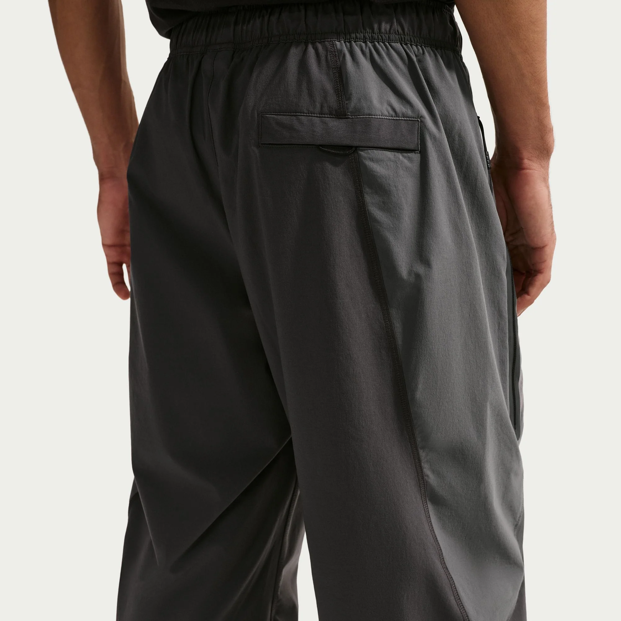 M Nike Tech IU7502-060 - Image 2