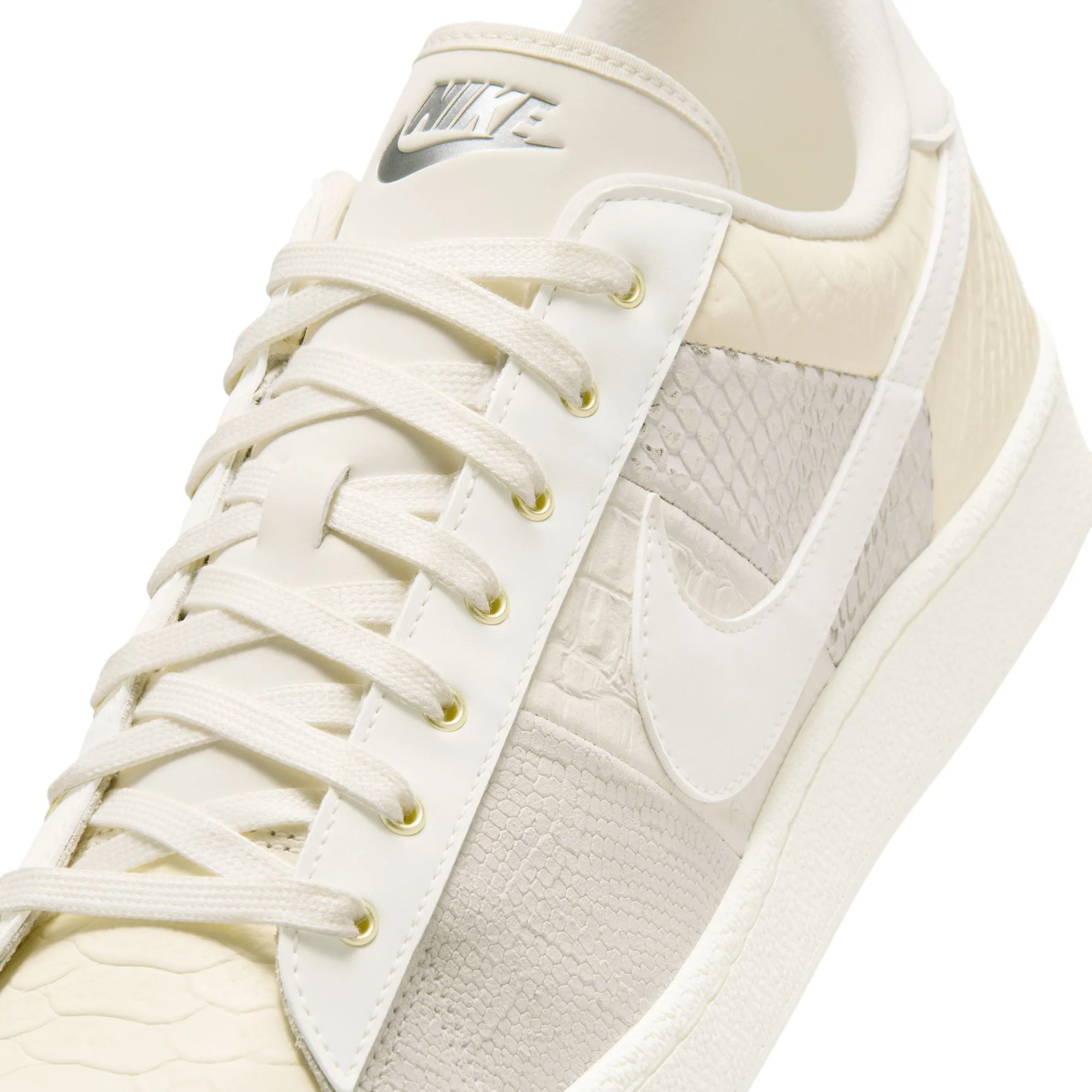 M Nike Tennis Classic IQ5786-100 - Image 4