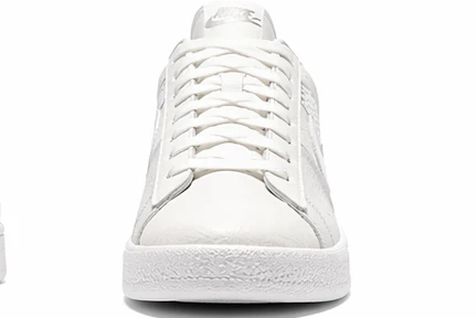 M Nike Tennis Classic IQ5786-100 - Image 9