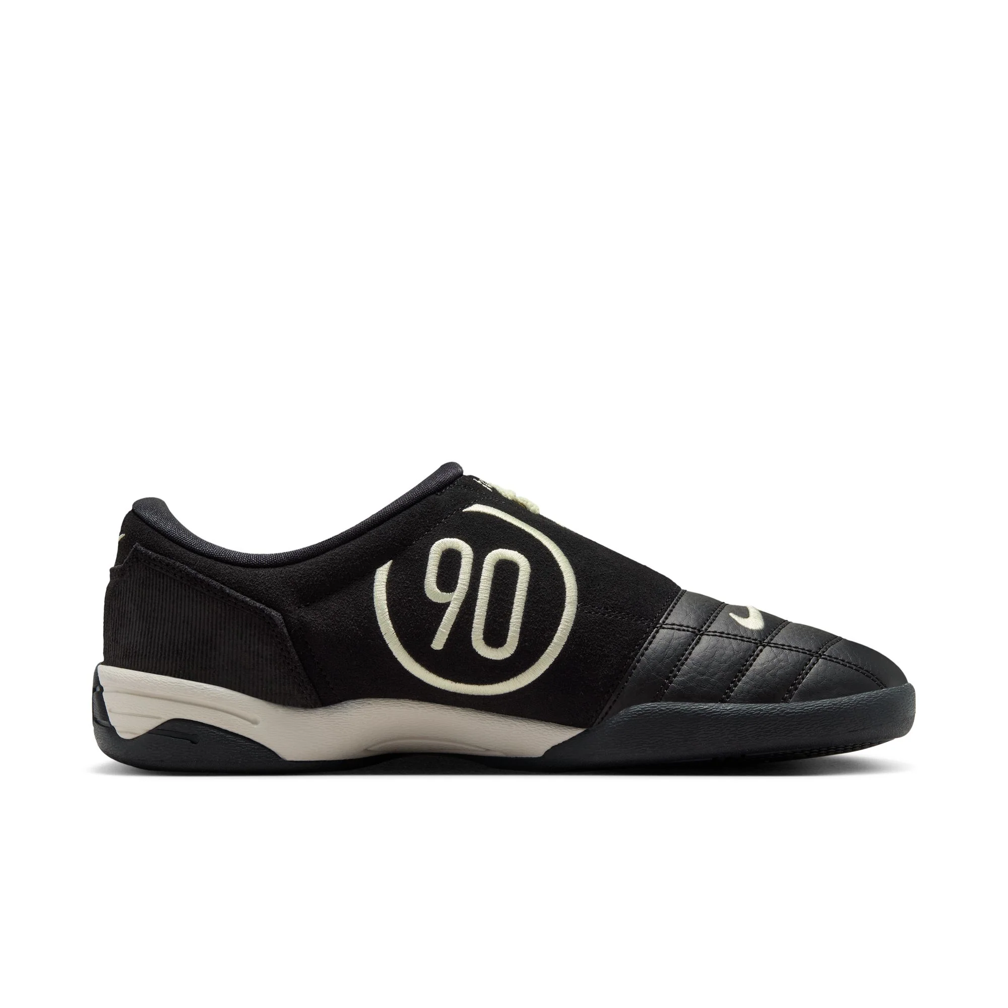 M Nike Total 90 IO2083-010 - Image 7