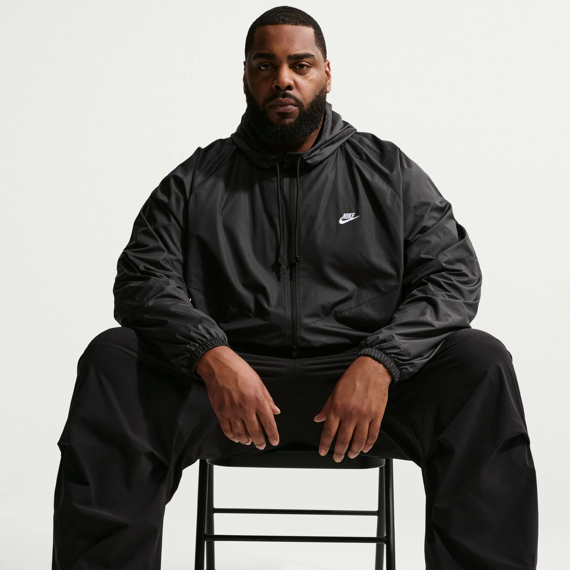 M Nike Windrunner HV8369-010 - Image 11