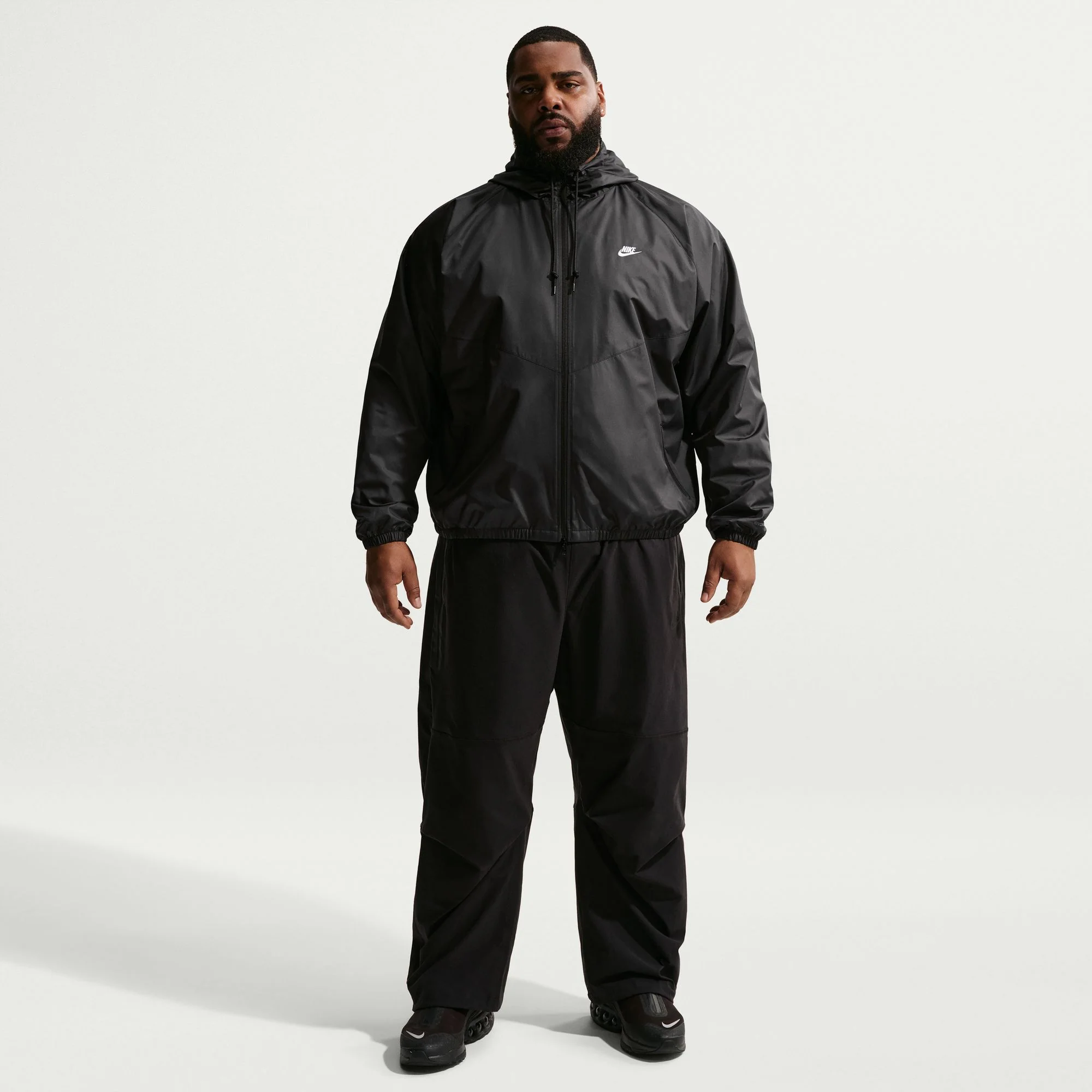 M Nike Windrunner HV8369-010 - Image 12