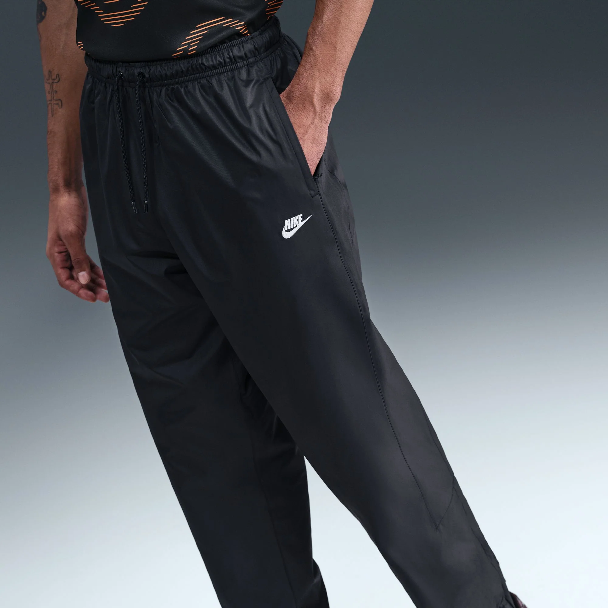 M Nike Windrunner HV8371-010 - Image 14