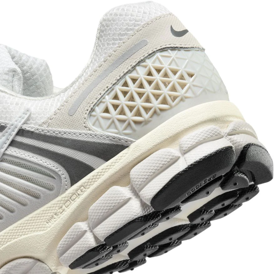 M Nike Zoom Vomero 5 SE HF0731-007 - Image 4