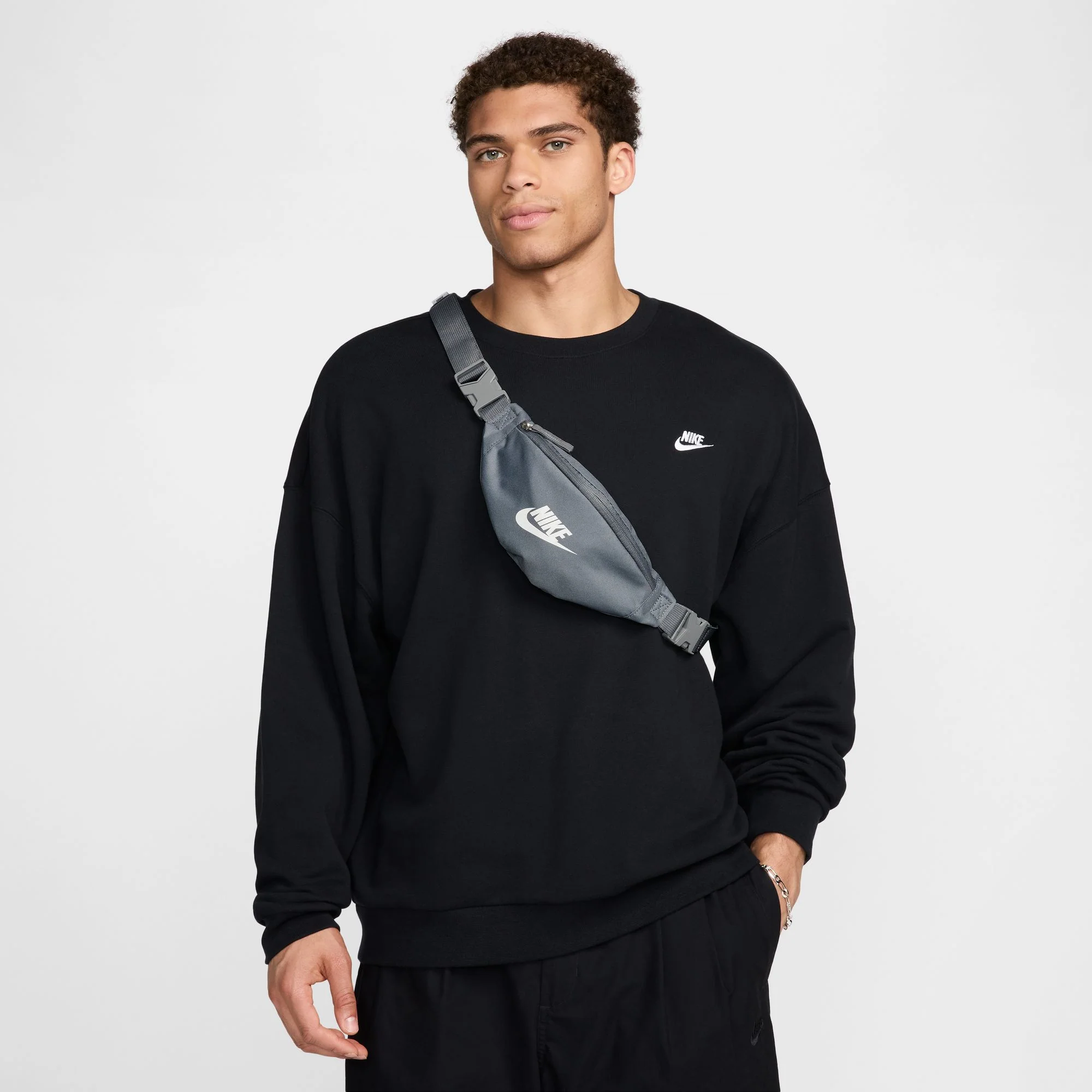 Nike DB0488-084 - Image 4