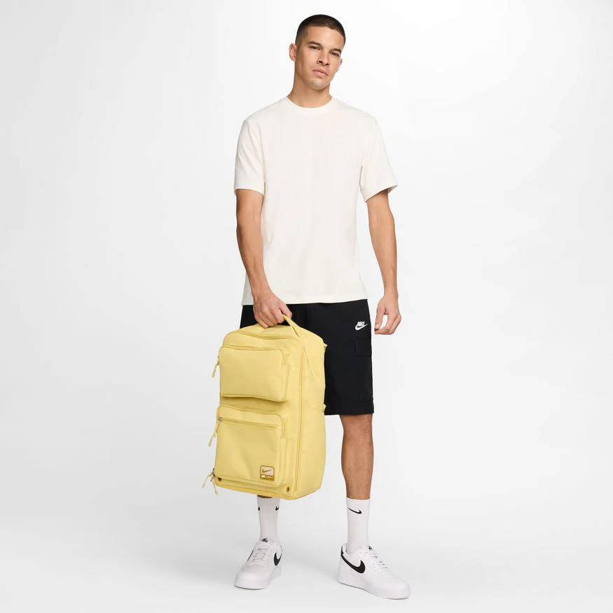 Nike Utility Speed FN4106-700 - Image 3
