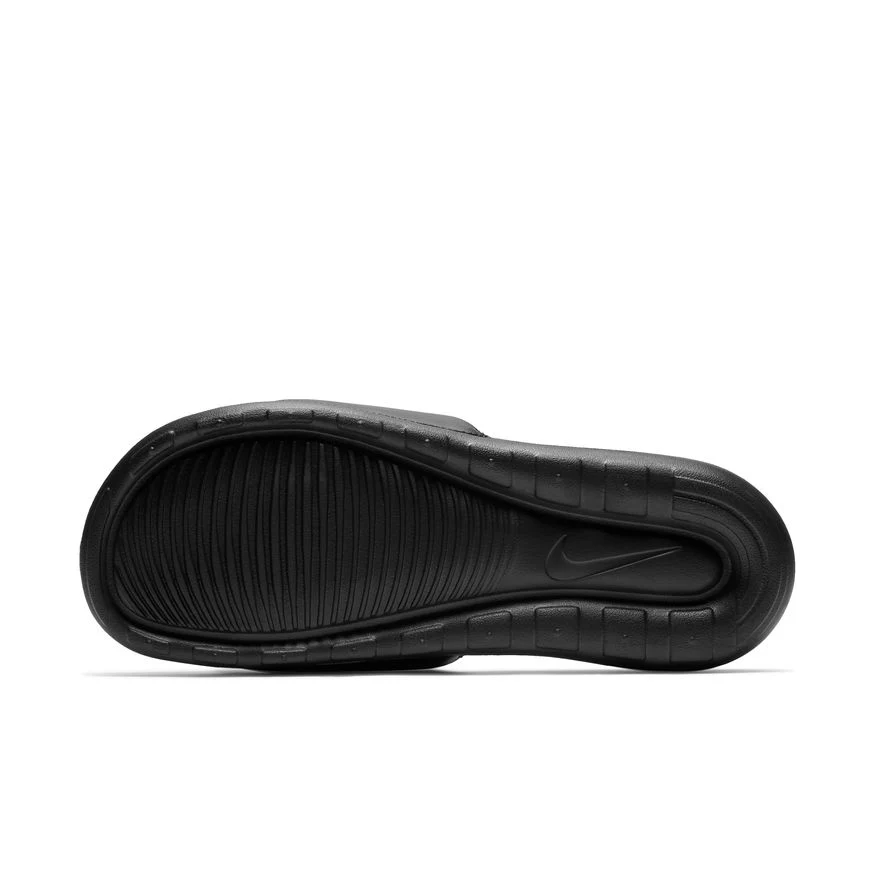 M Nike Victori One CN9675-006 - Image 3
