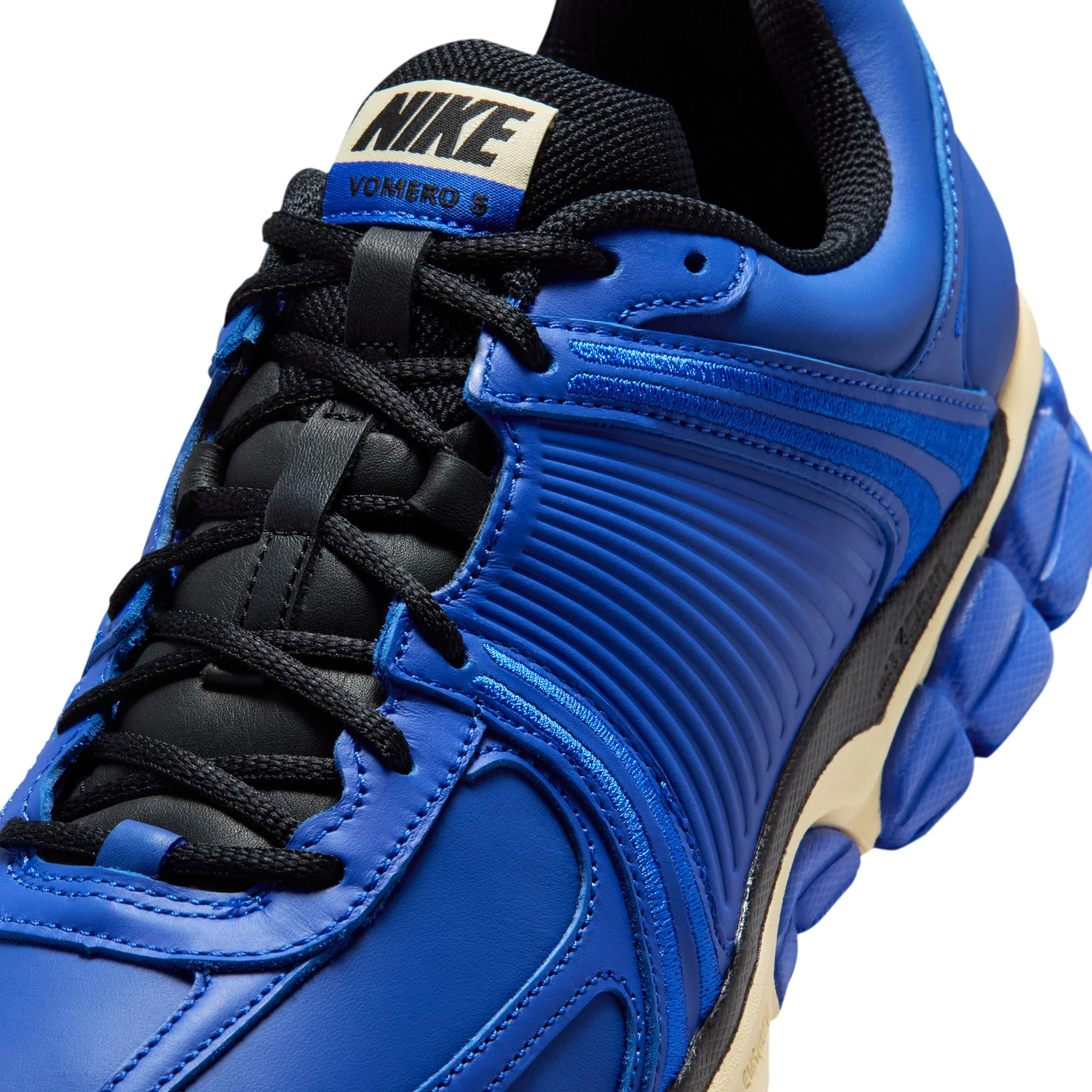 Nike Zoom Vomero 5 IO4555-400 - Image 9