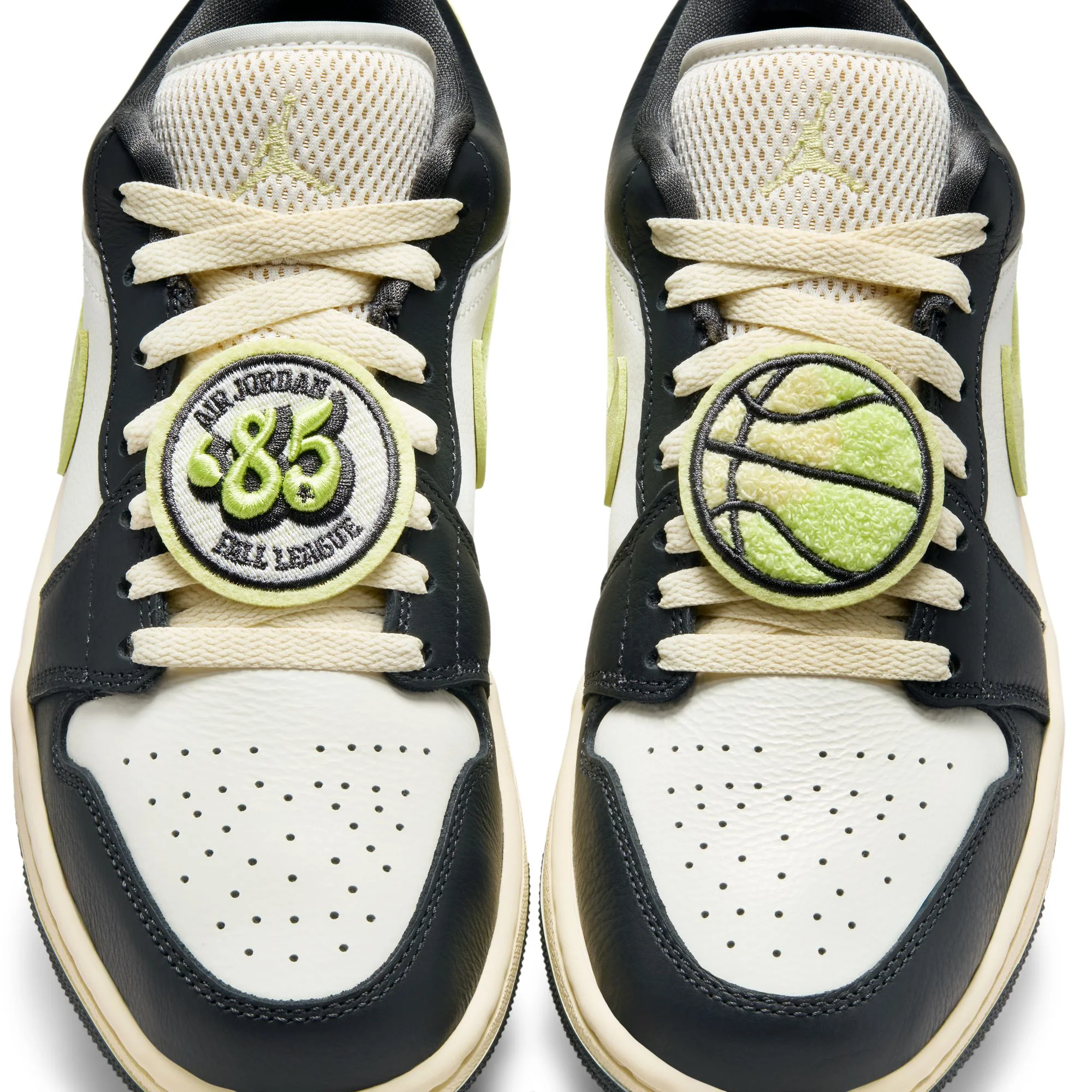 W Air Jordan 1 Low SE HQ3009-003 - Image 11
