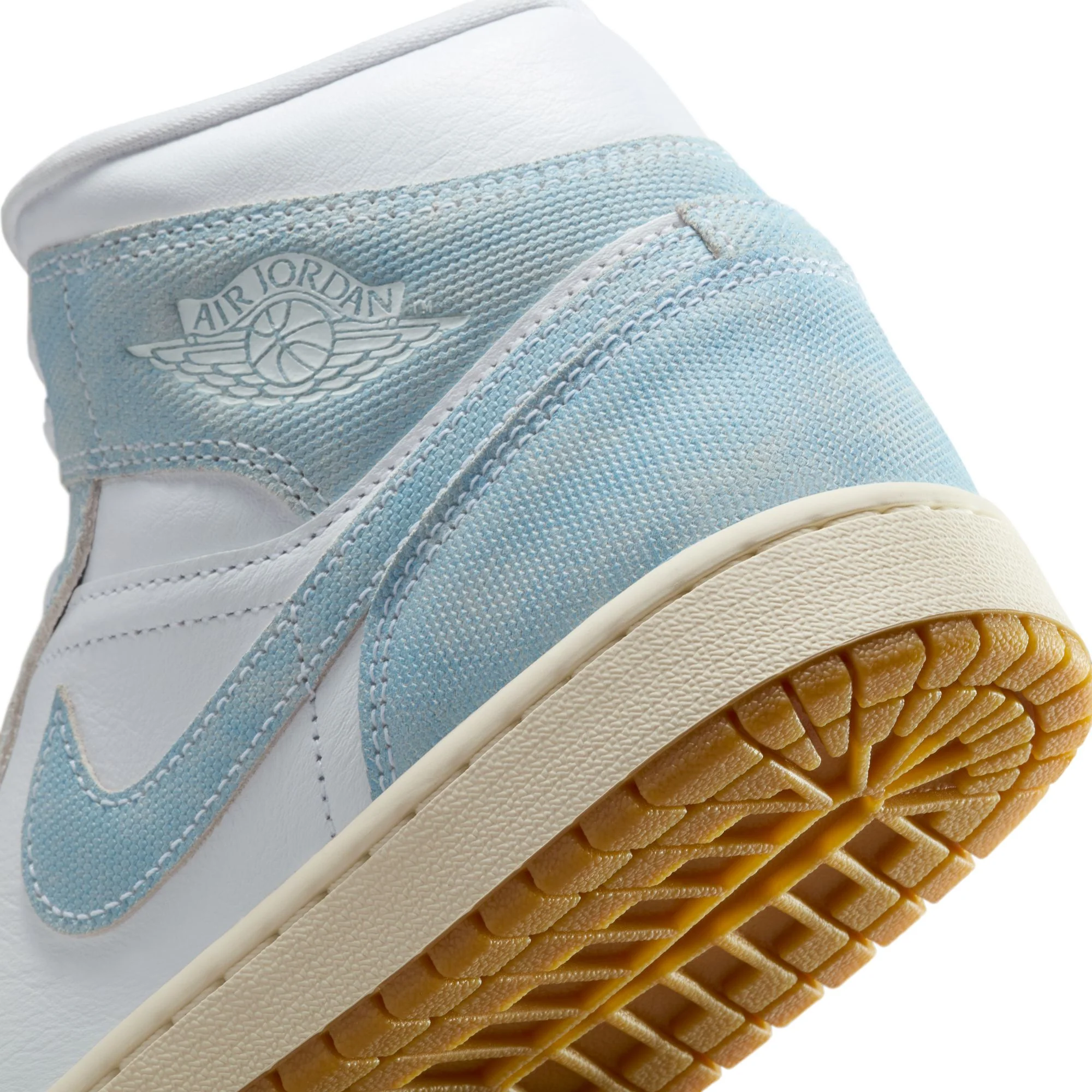 W Air Jordan 1 Mid SE HQ2005-100 - Image 11