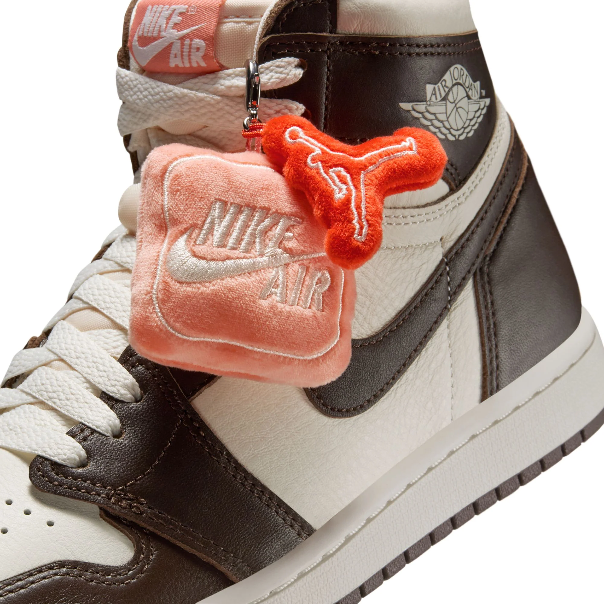 W Air Jordan 1 Retro High OG "Baroque Brown and Sail" FD2596-200 - Image 11