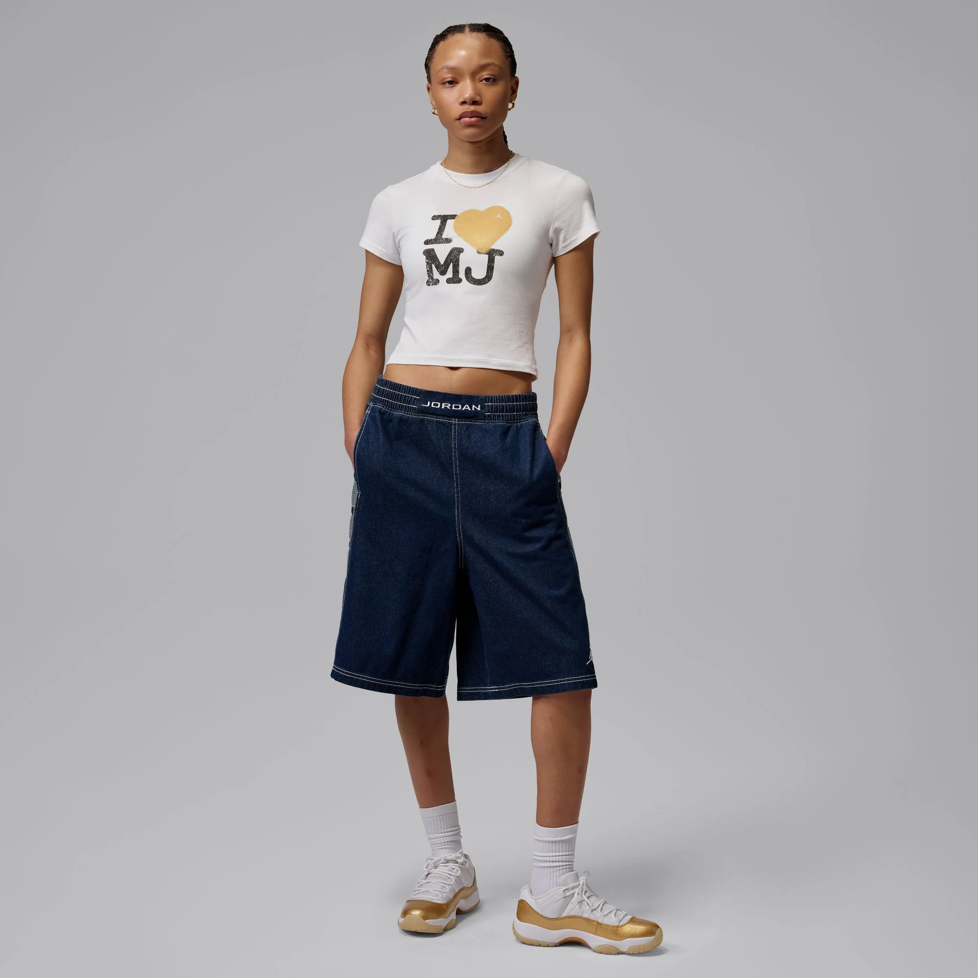 W Air Jordan 11 Low "Mother's Day" AH7860-102 - Image 13