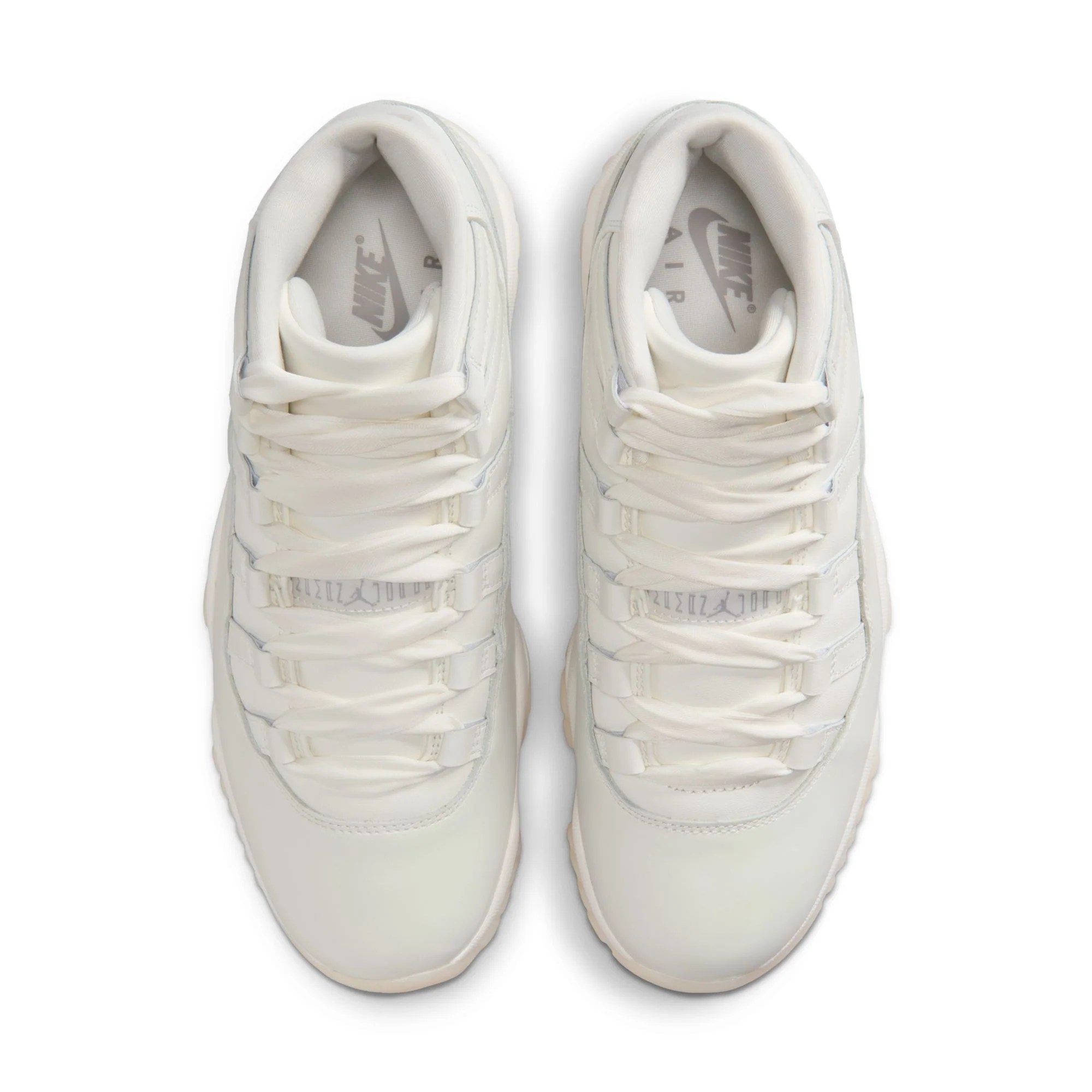 W Air Jordan 11 Retro "Pearl" AR0715-110 - Image 4